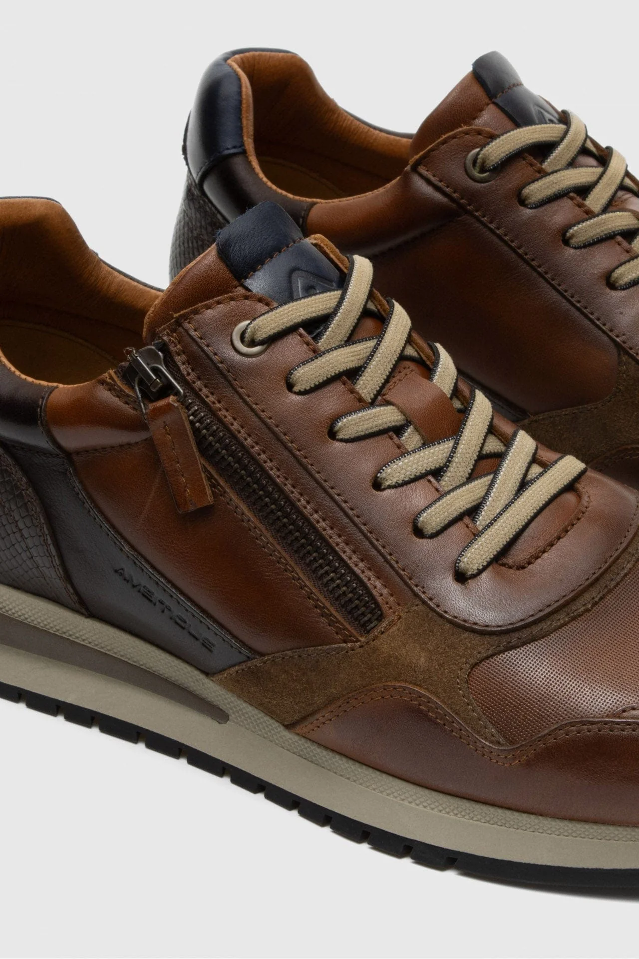 Temple Side Zip Trainers - Cognac - Image 4