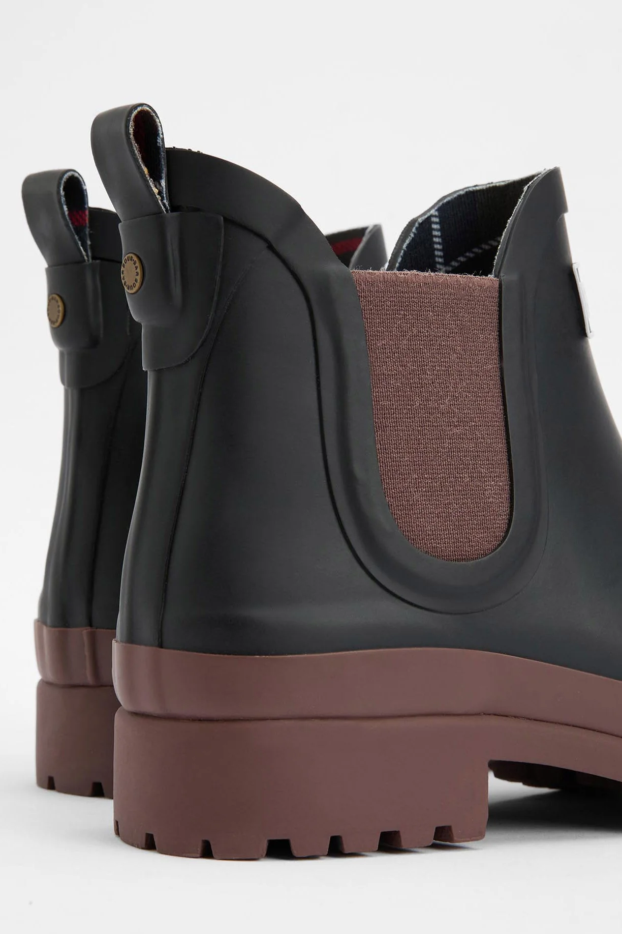 Mallow Chelsea Wellingtons - Black/Vicuna - Image 4