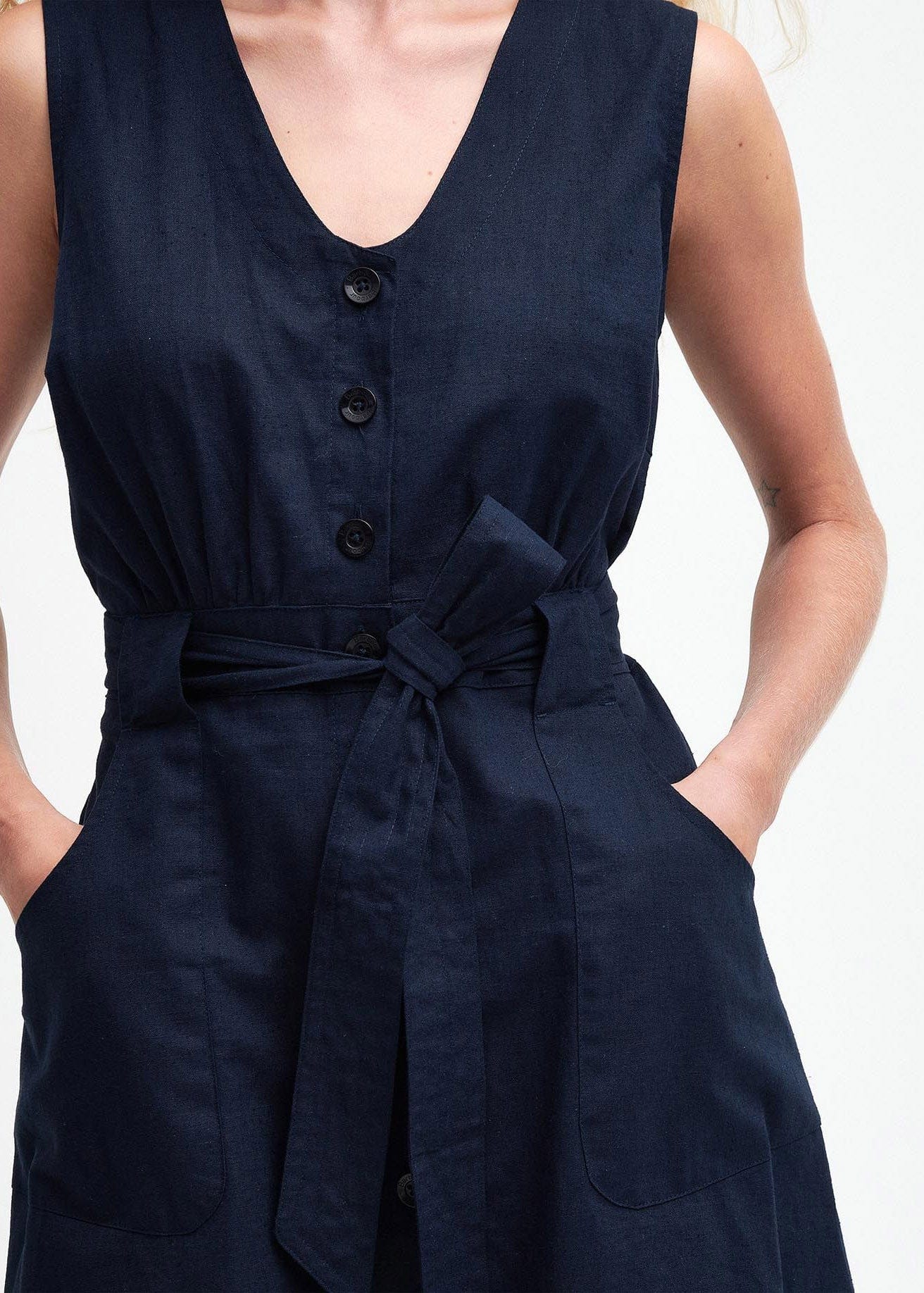 Rutherglen Sleeveless Midi Dress - Classic Navy - Image 5