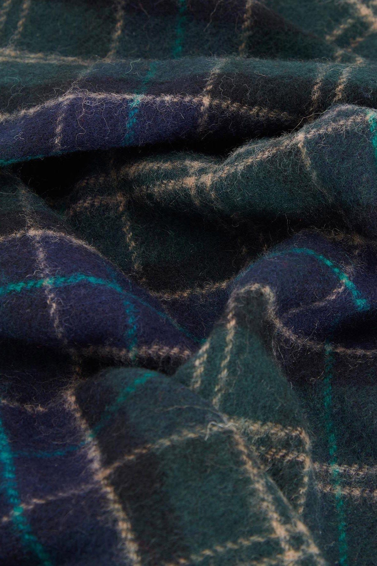 Tartan Lambswool Scarf - Green Loch - Image 3