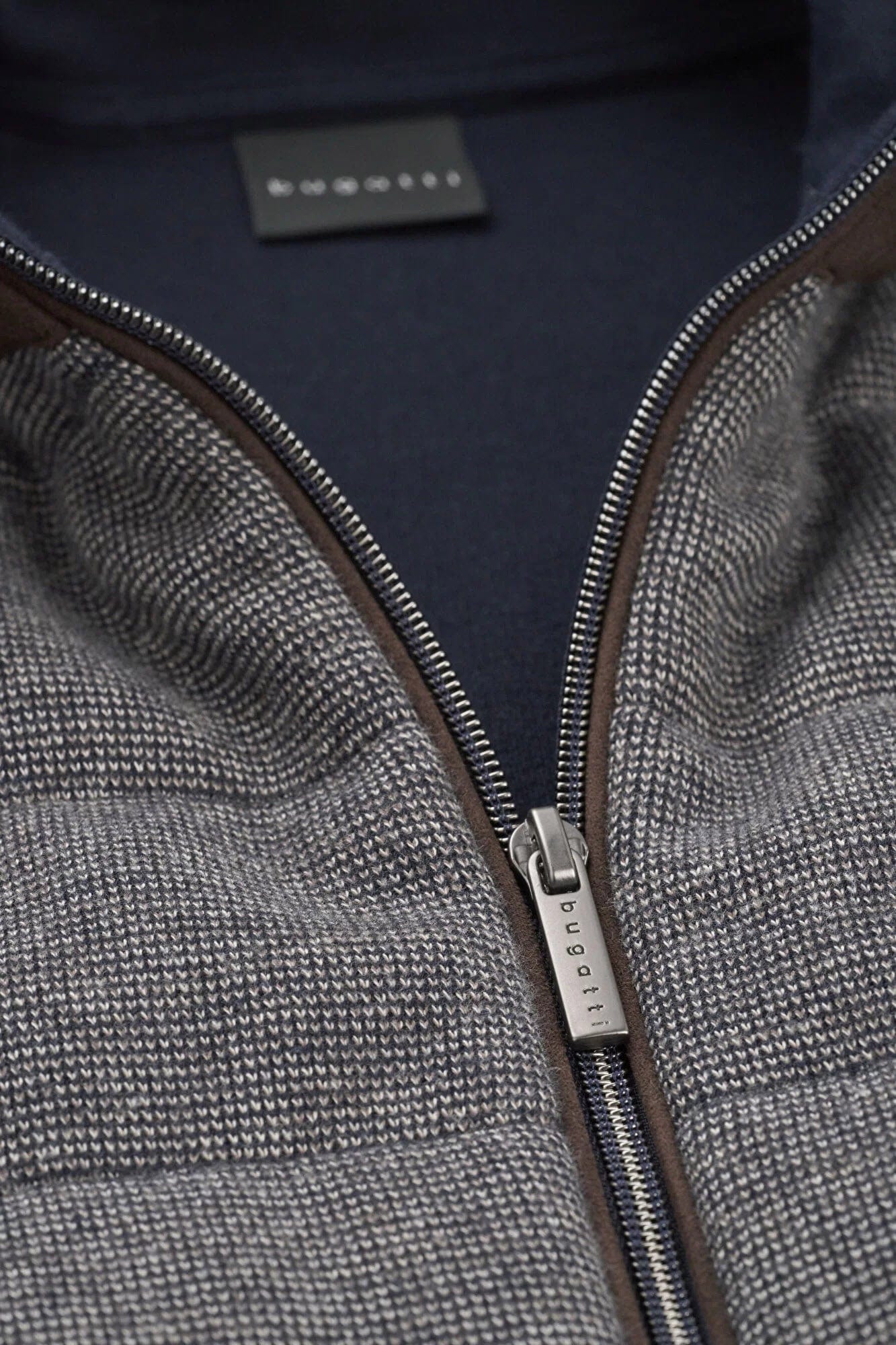 Hybrid Quilted Front Knitted Back Jacket - Navy - Image 7