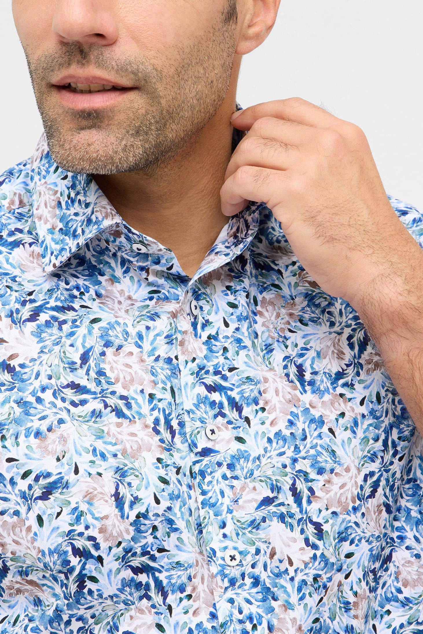 Modern Fit Watercolour Print Short Sleeve Shirt - Blue - Image 3