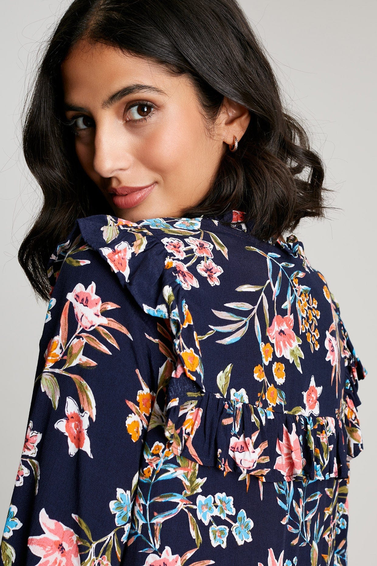 Ruby Keyhole Frill Tiered Tunic - Navy Peak Floral - Image 4