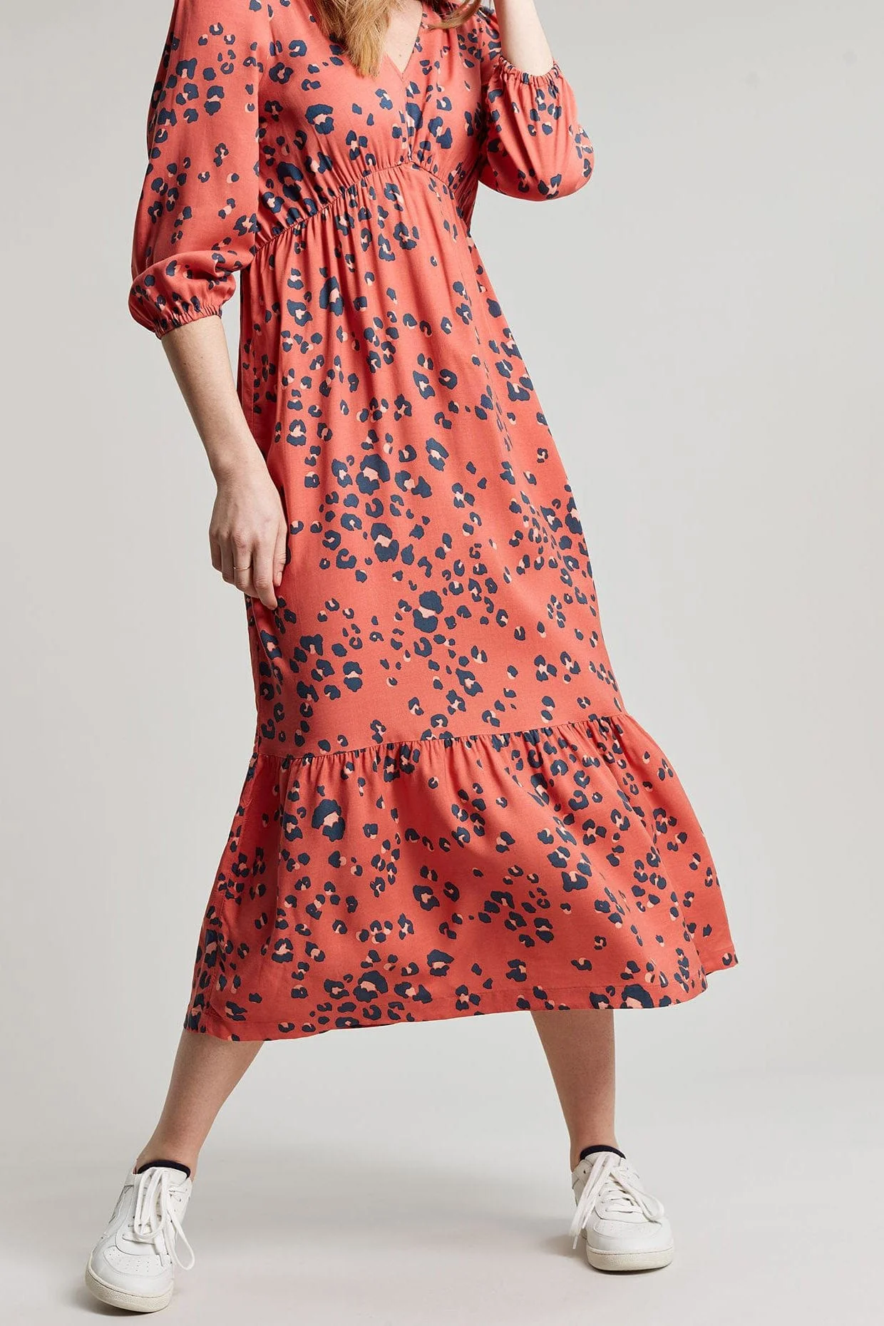 Sienna V Neck Tier Dress - Red Leopard - Image 4