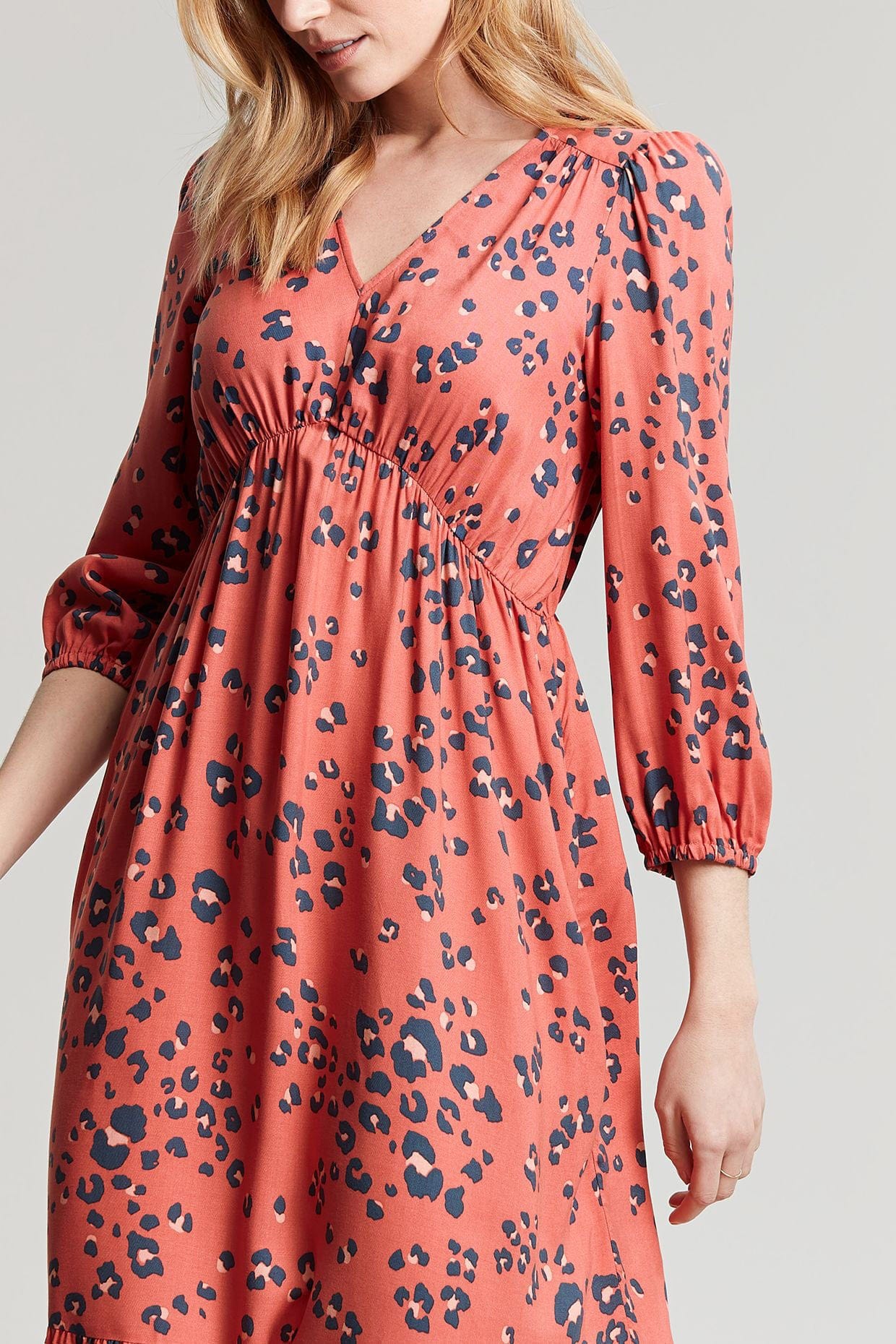 Sienna V Neck Tier Dress - Red Leopard - Image 6