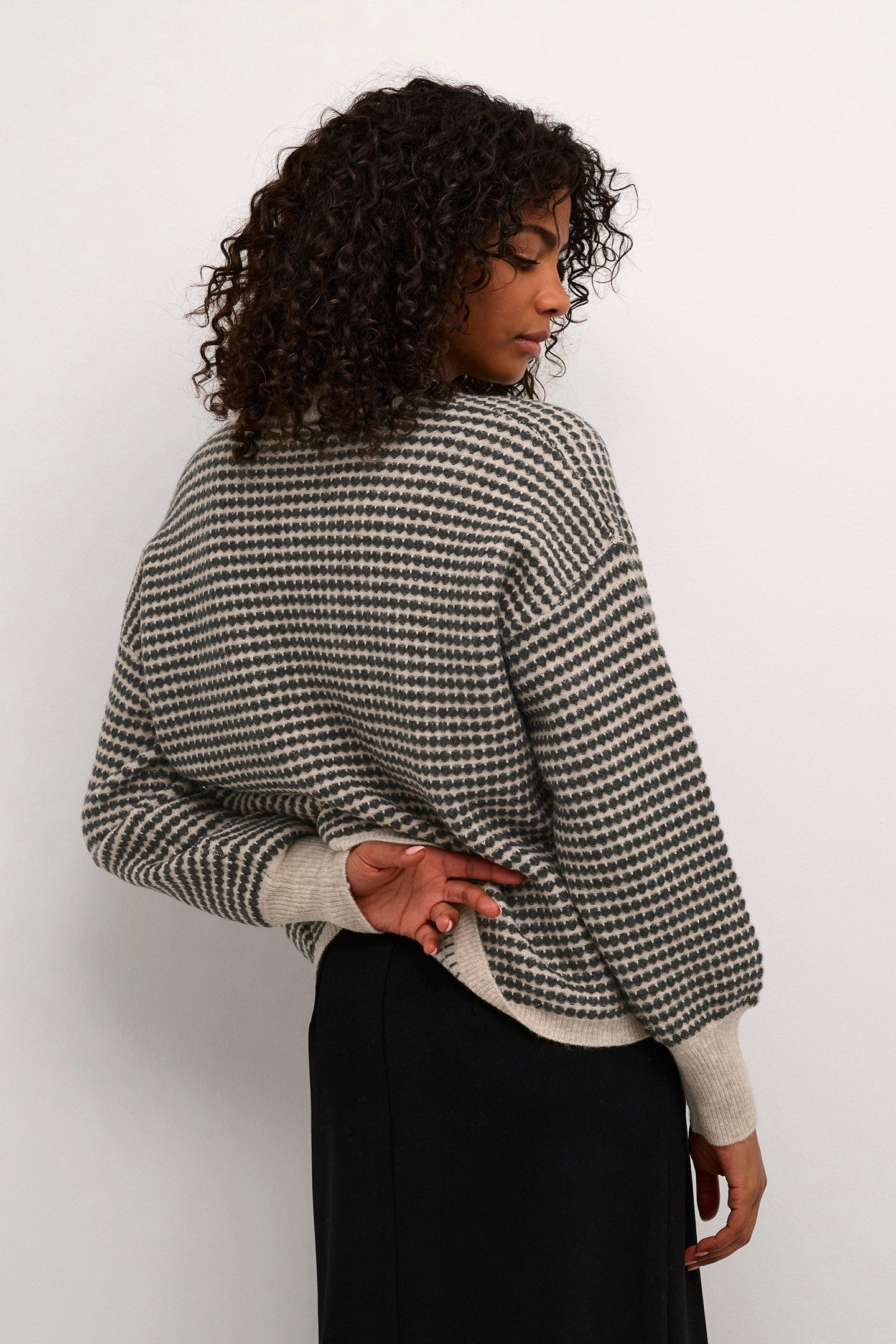 Ellery Knit Jumper - Feather Gray/ Black Structure - Image 5