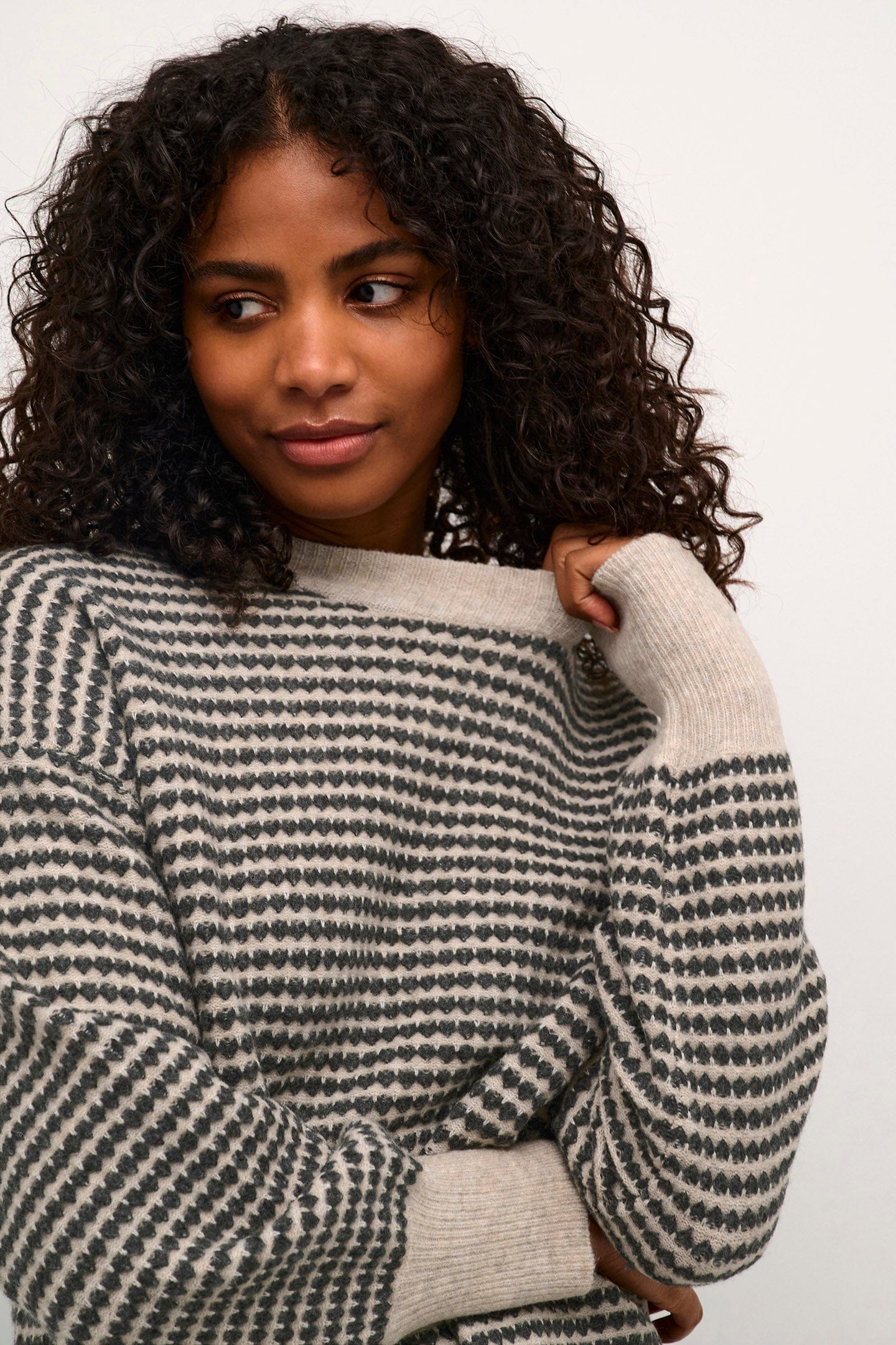 Ellery Knit Jumper - Feather Gray/ Black Structure - Image 6