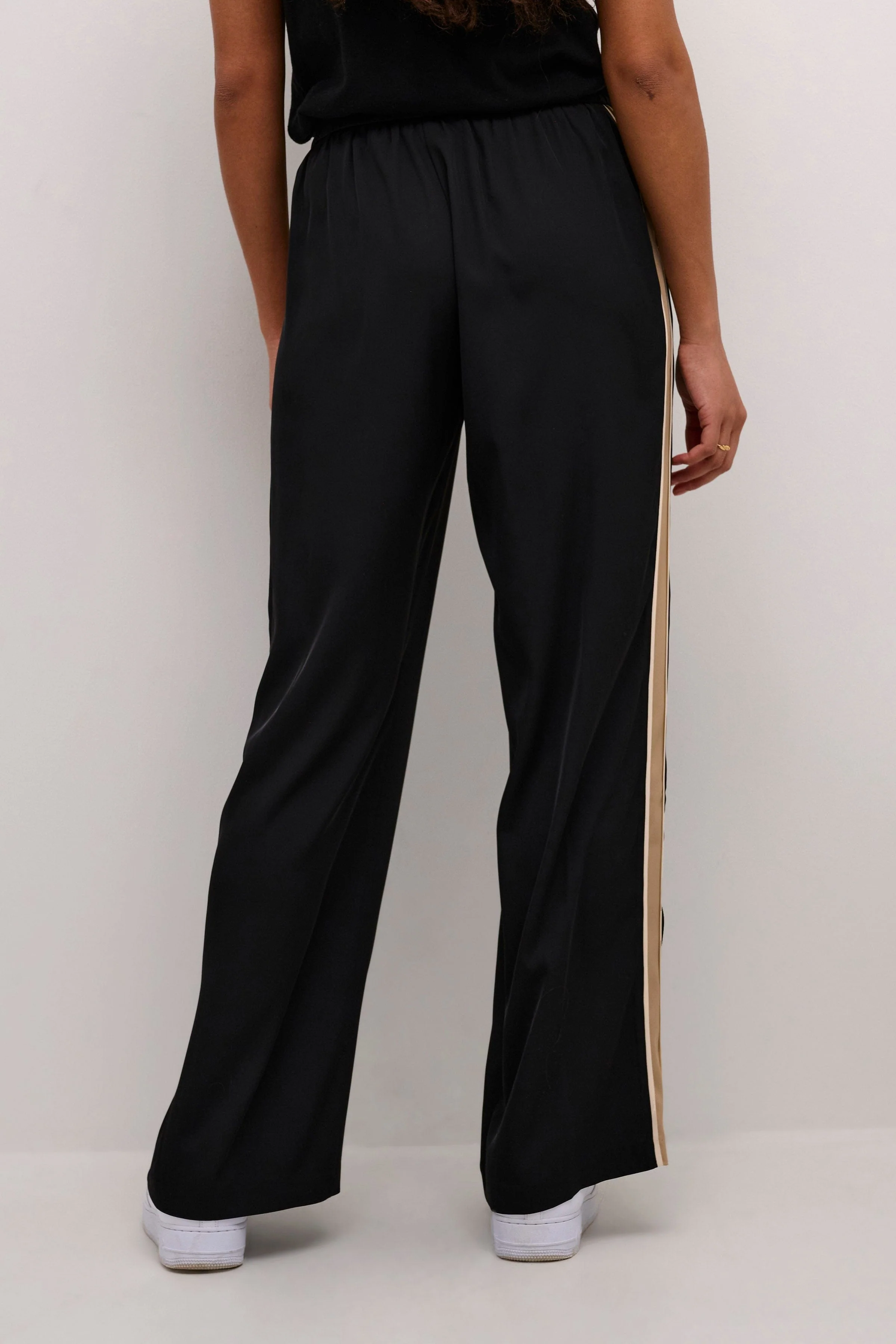 Mille Side Stripe Trousers - Black Deep - Image 4