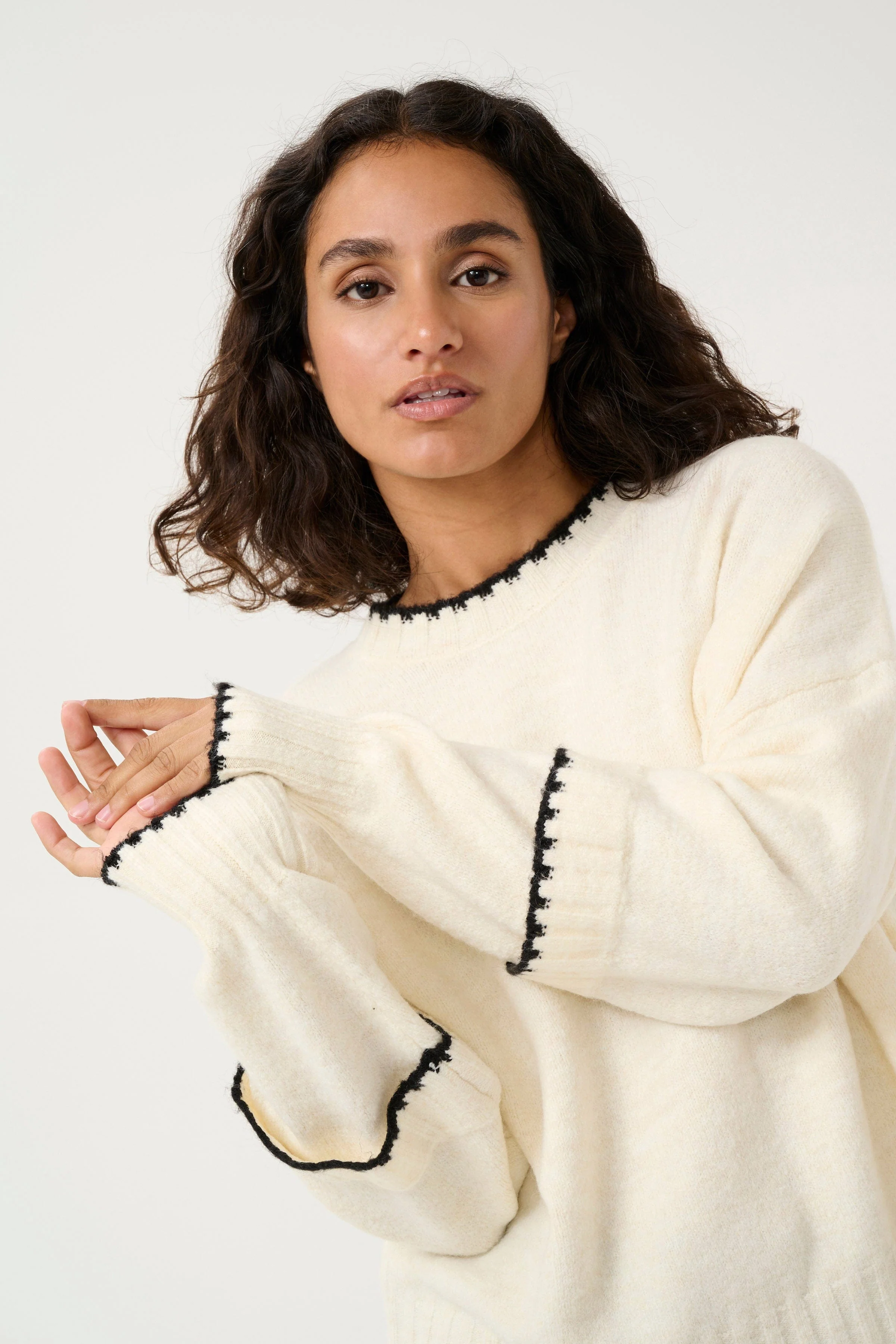 Villi Contrast Knit Jumper - Chalk Melange - Image 4
