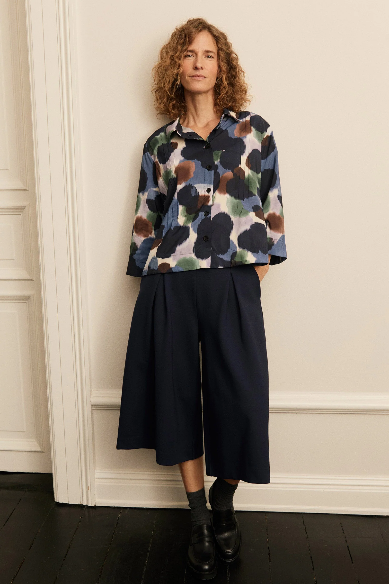Ibilisan Printed Shirt - Navy Blazer - Image 5