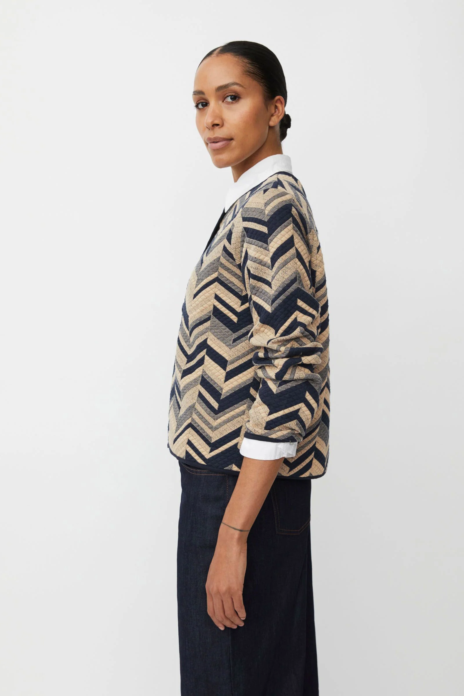 Juanta Quilted Jersey Jacket - Travertine - Image 3