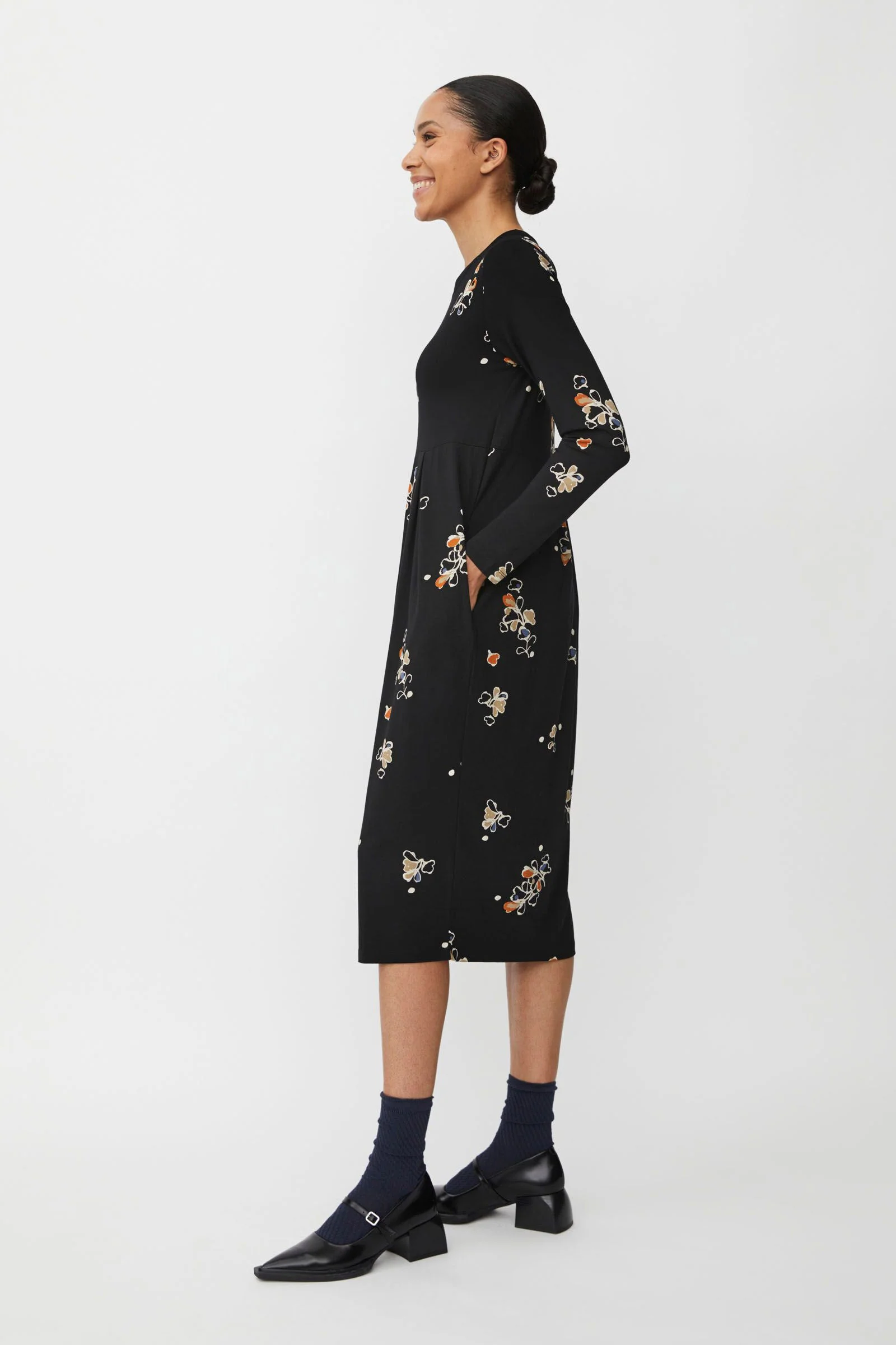 Namo Jersey Dress - Autumnal - Image 3