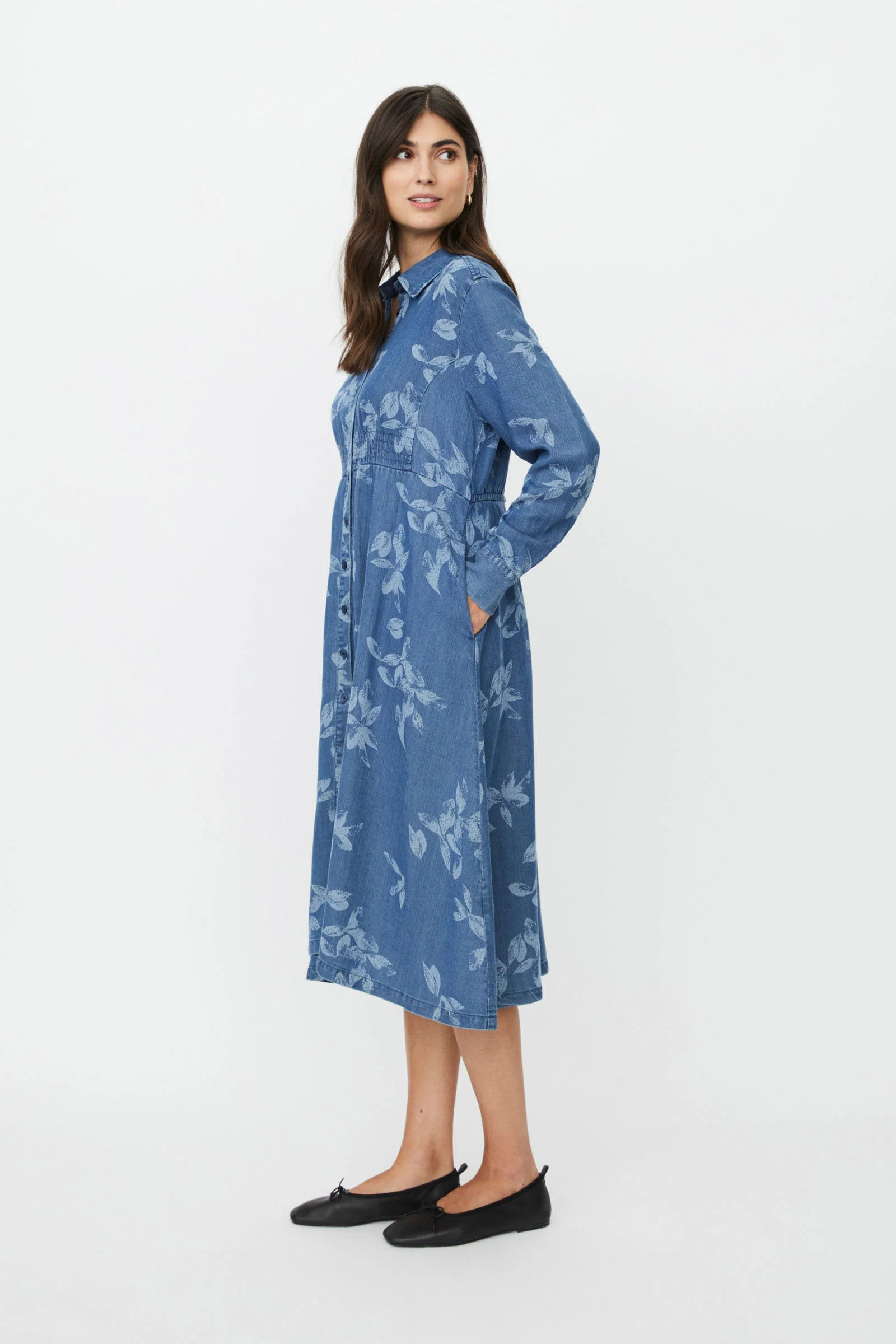 Norvinu Printed Denim Shirt Dress - Blue Denim - Image 4