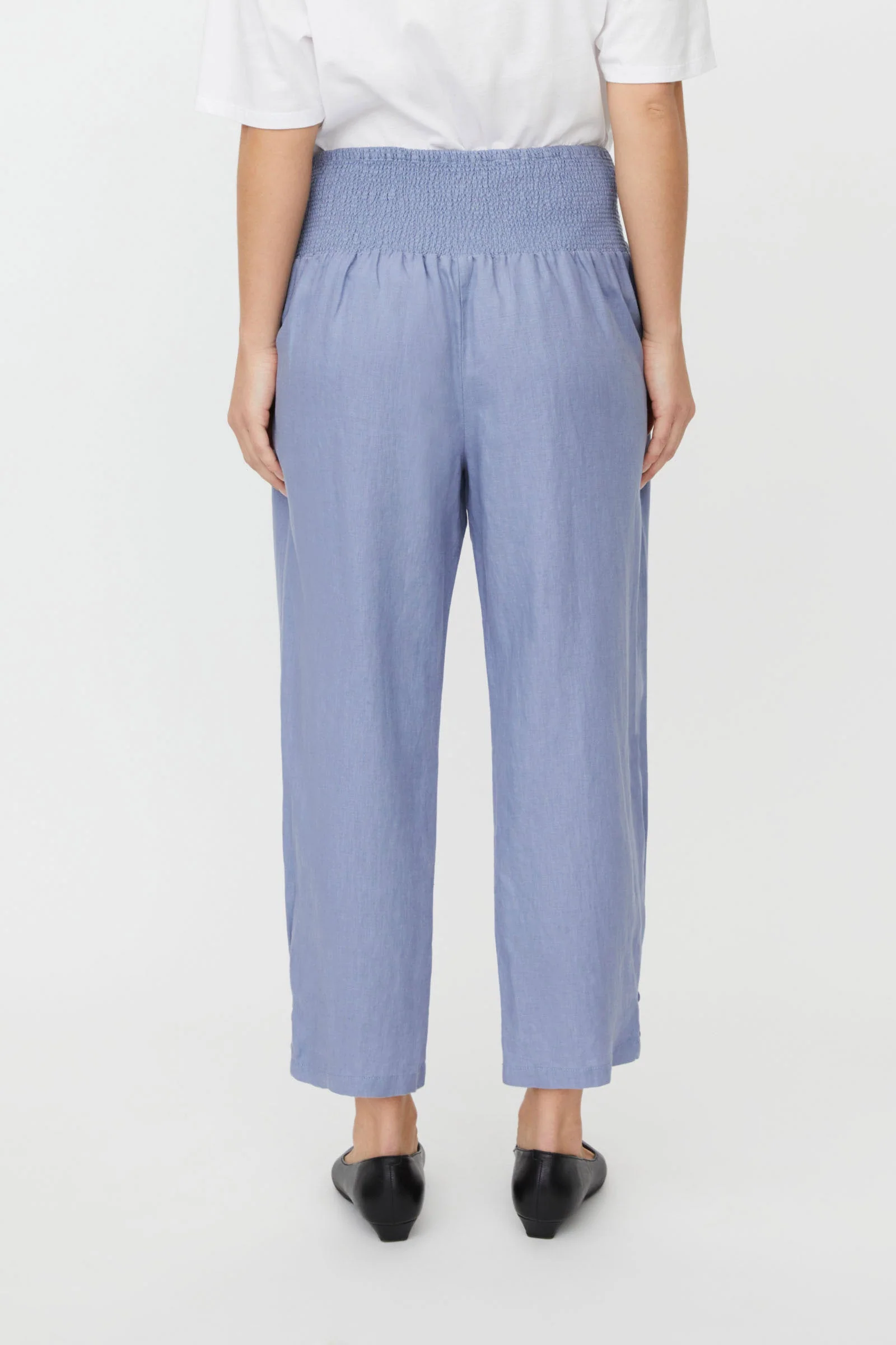Penna Linen Elastic Waist Cropped Trousers - Stonewash - Image 3