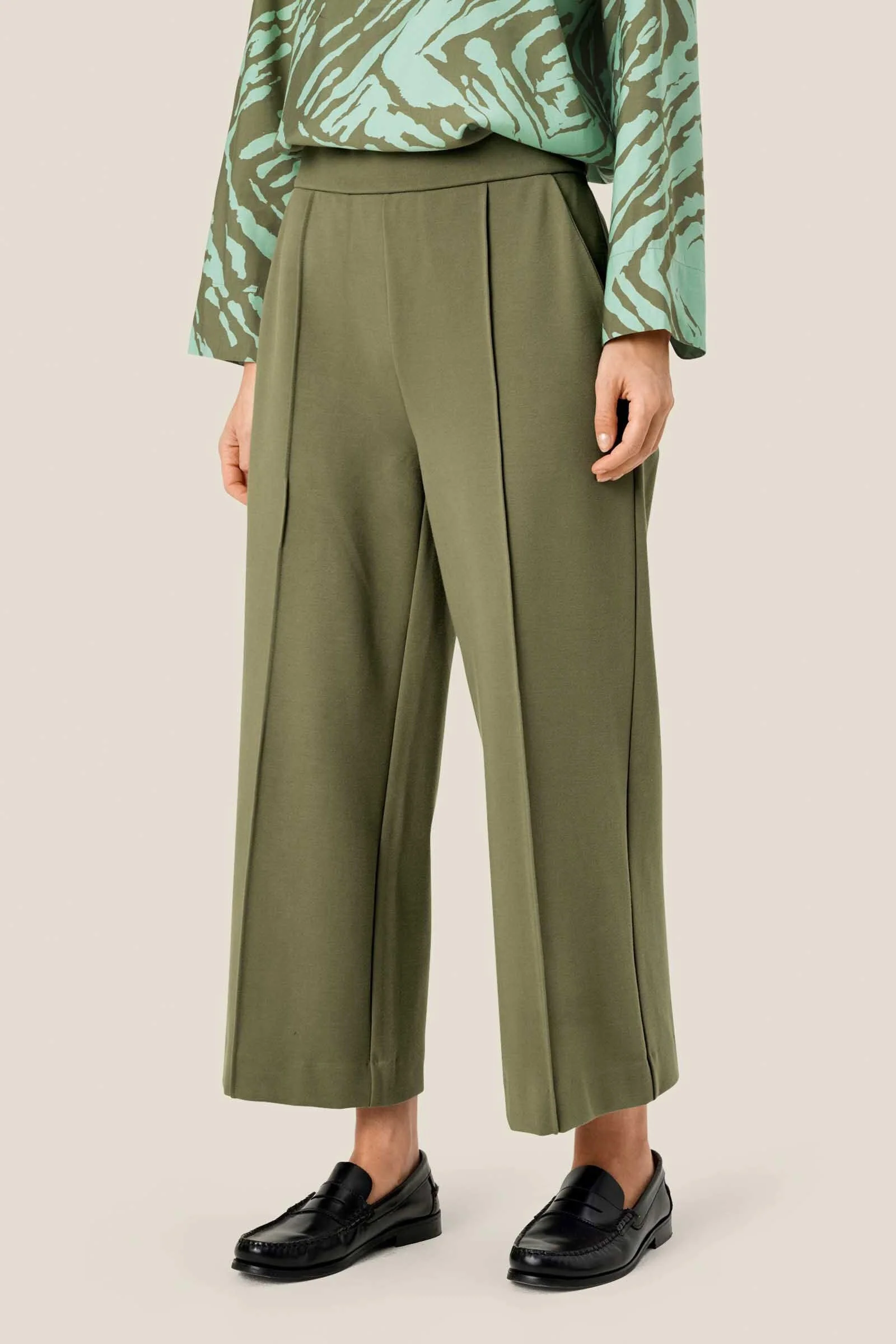 Piana Jersey Trousers - Dark Lichen Green - Image 2