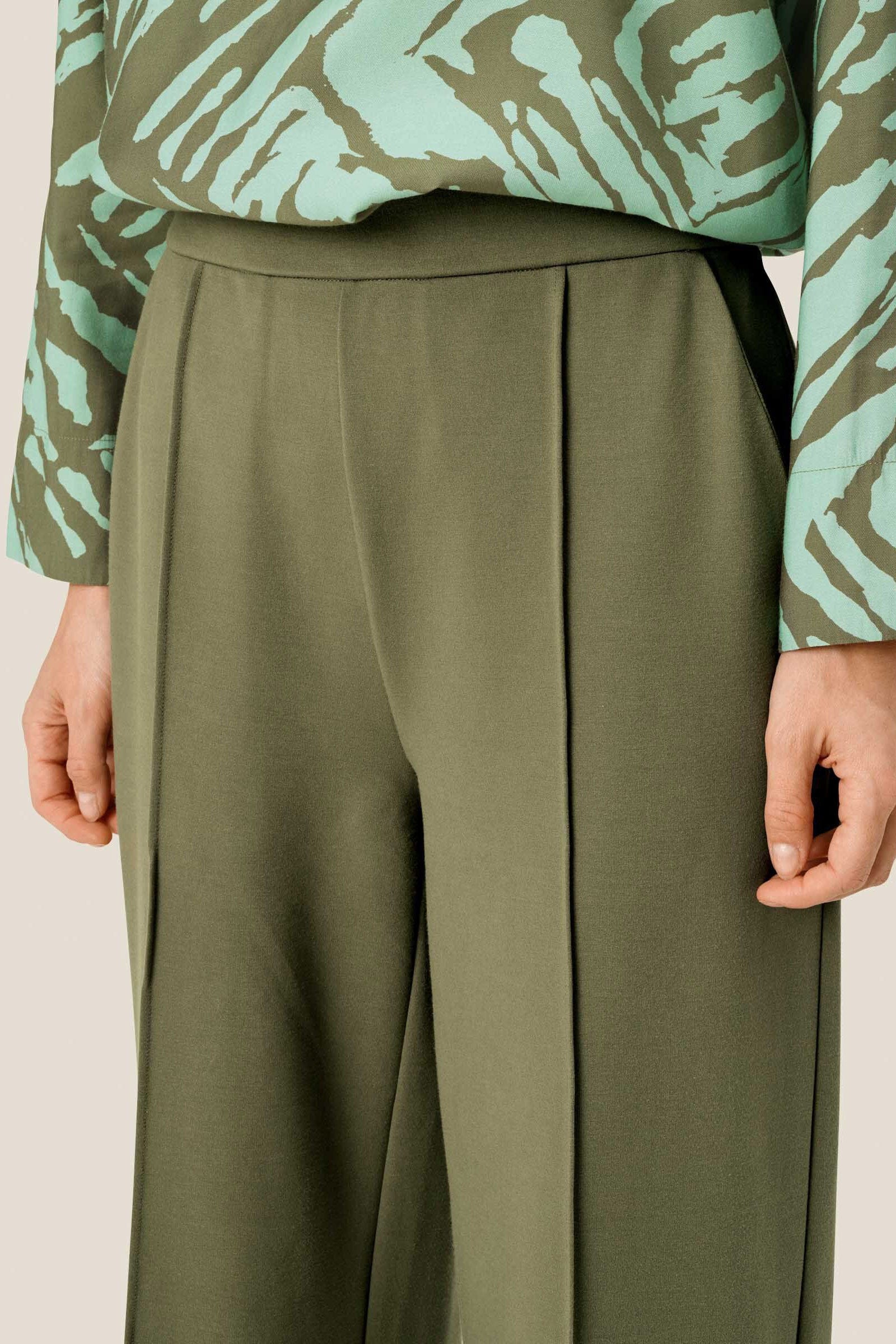 Piana Jersey Trousers - Dark Lichen Green - Image 4
