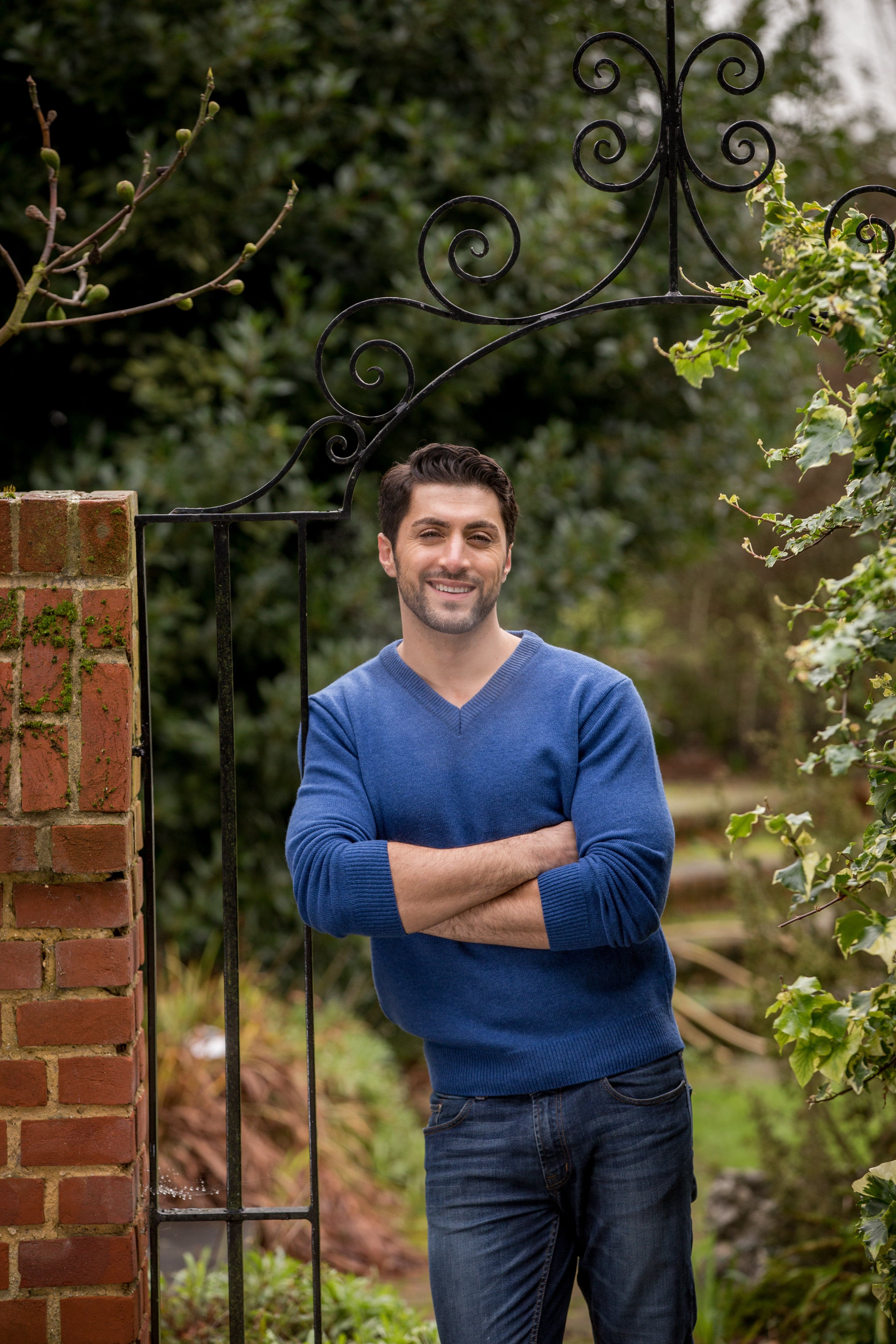 Lambswool V Neck Jumper - Royal - Image 3