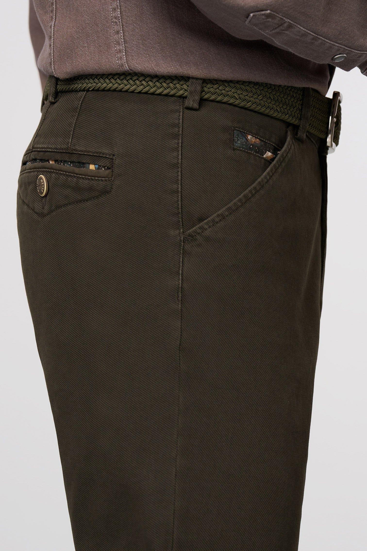 Chicago Micro Texture Cotton Stretch Chinos - Dark Olive - Image 4