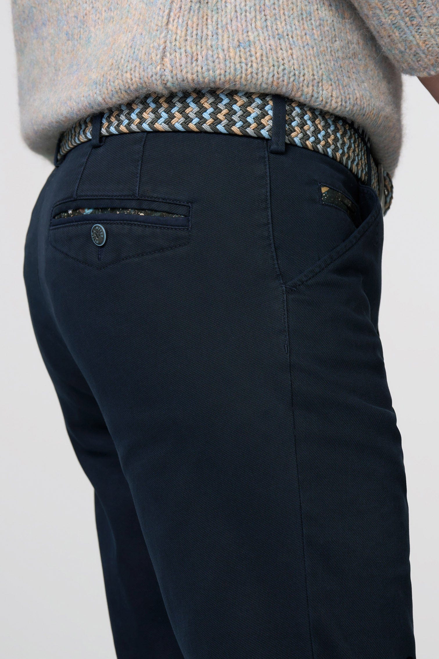 Chicago Micro Texture Cotton Stretch Chinos - Deep Navy - Image 4