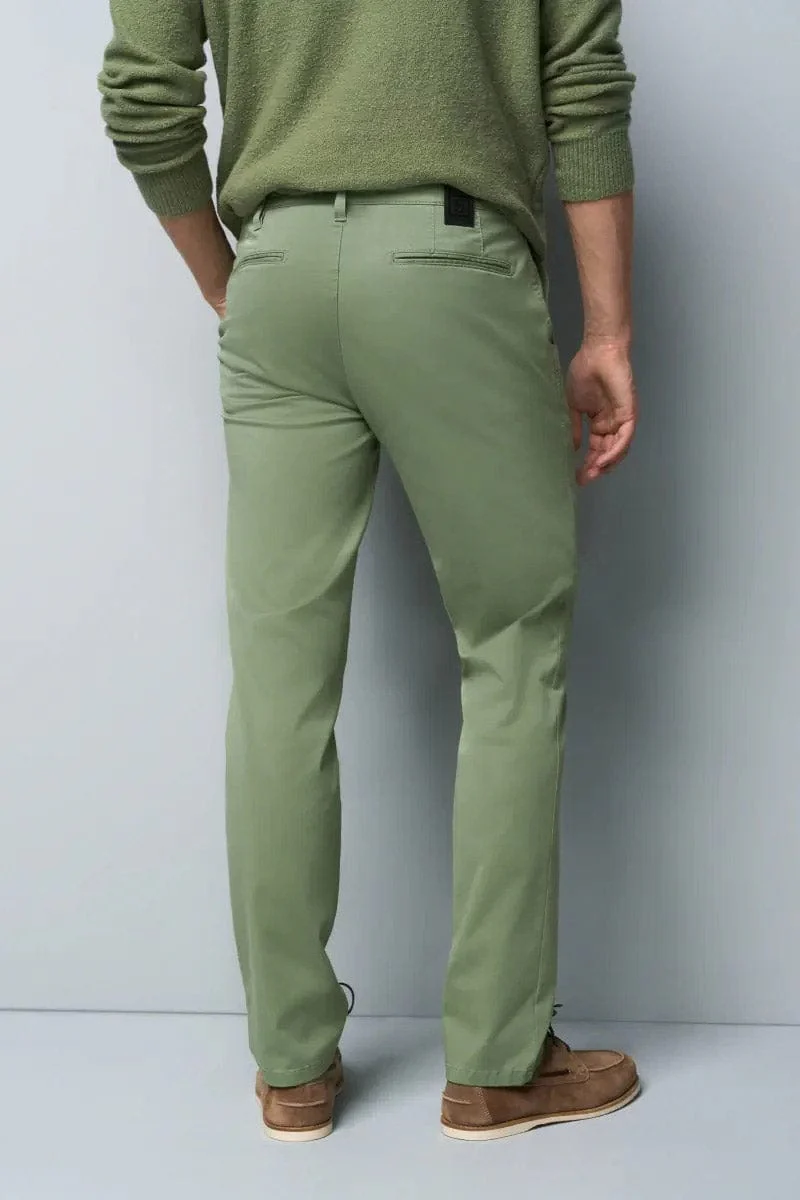 M5 Chino Light Summer Twill Chinos - Green - Image 2