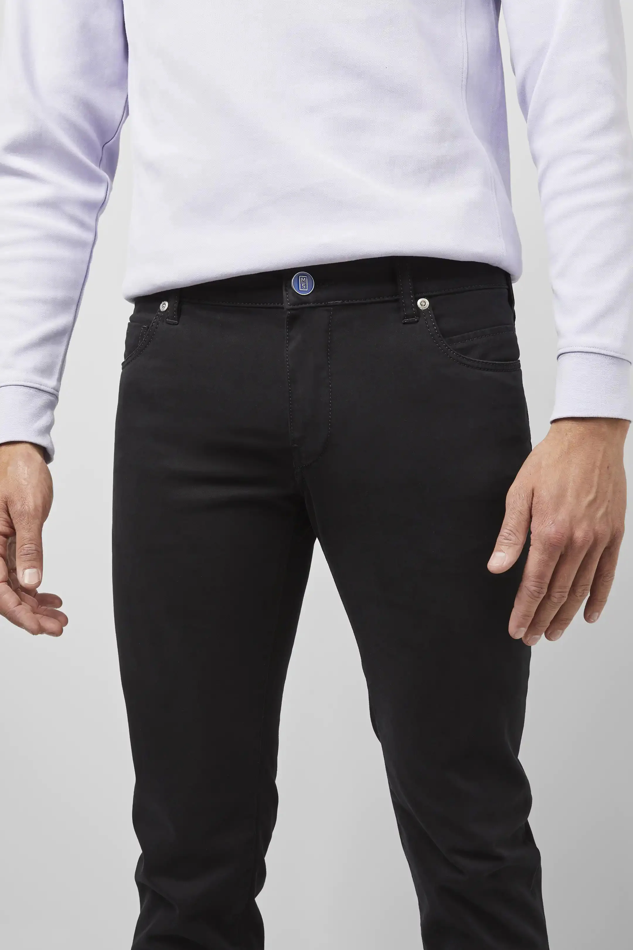 M5 Slim Soft Stretch Pima Cotton Chinos - Black - Image 4