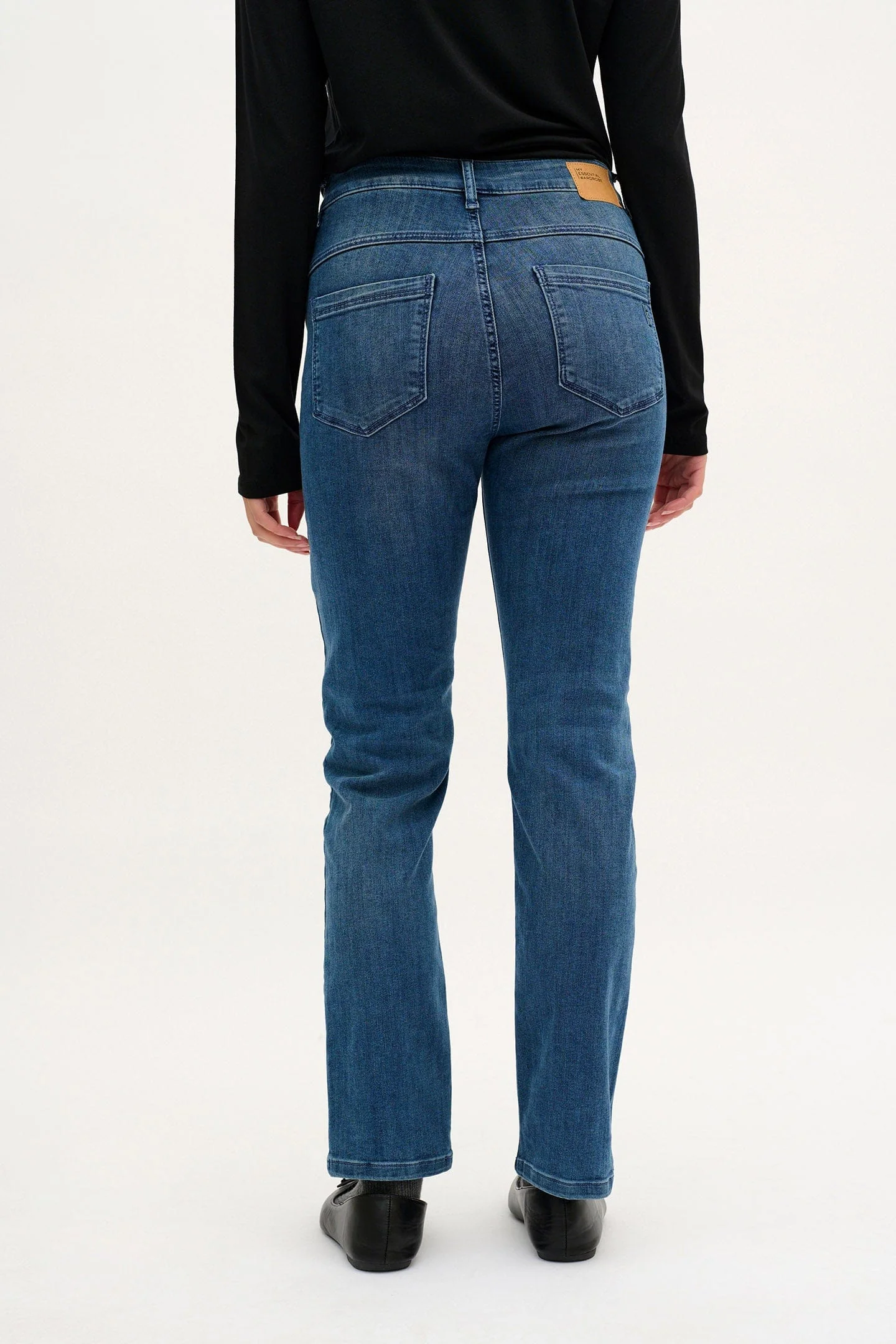 The Celina High Waist Straight Jean - Medium Blue Vintage Wash - Image 6