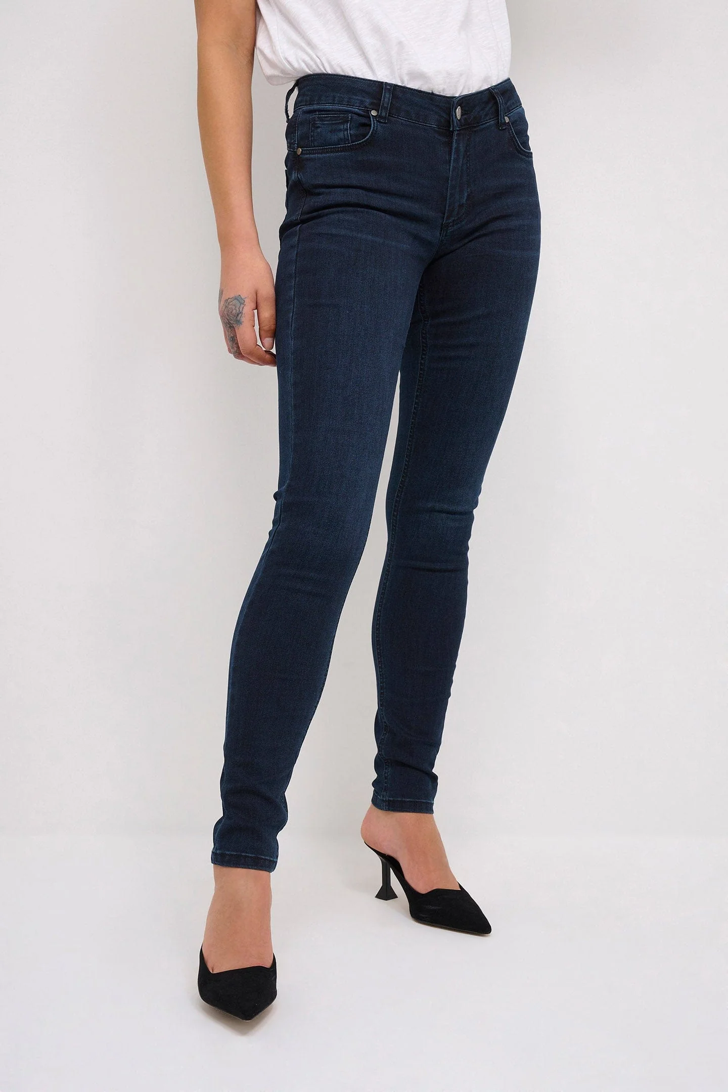 The Celina Slim Jean - Dark Blue Wash - Image 5