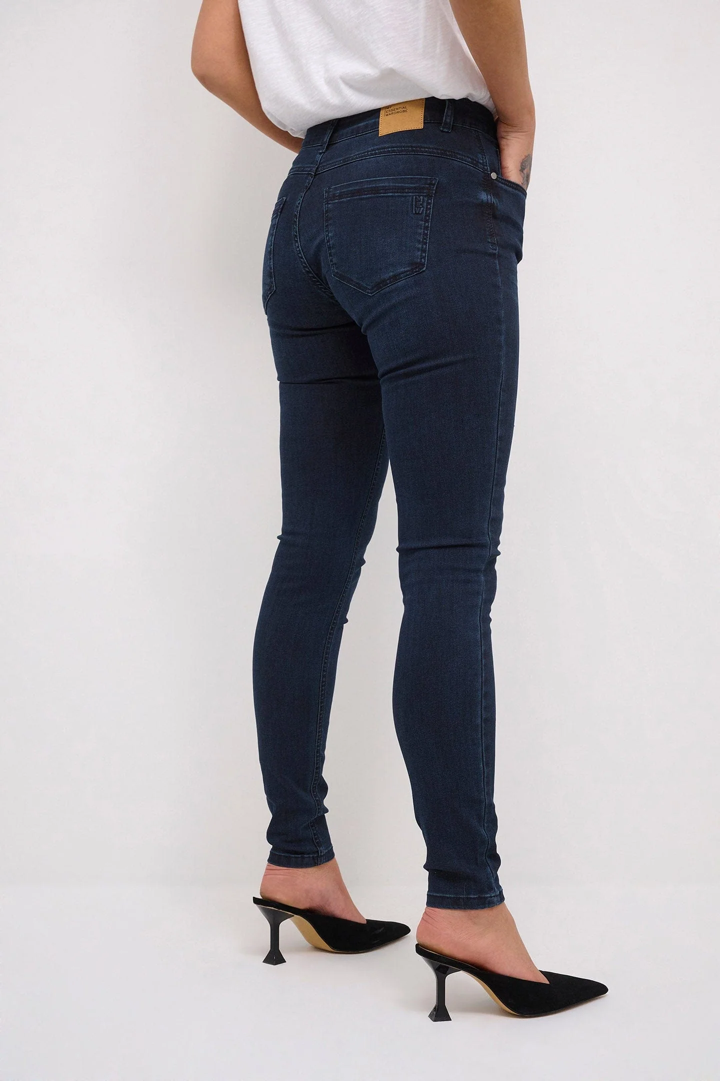 The Celina Slim Jean - Dark Blue Wash - Image 6