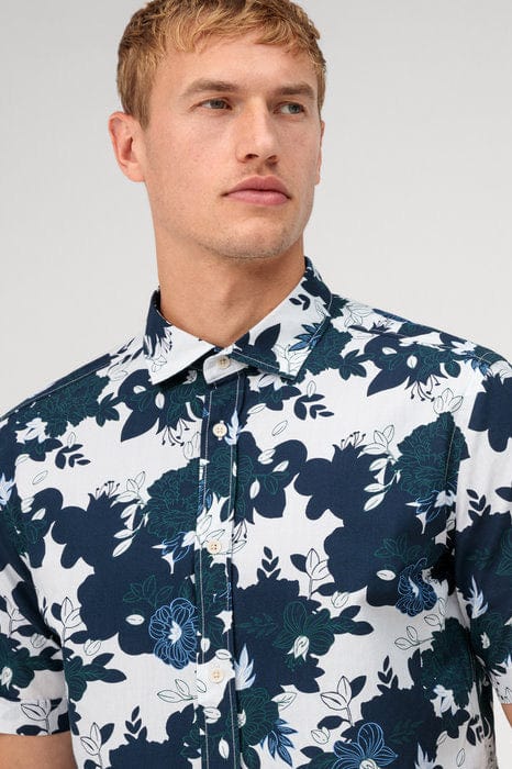 Casual Regular Fit Bold Print Short Sleeve Shirt - Marine/White - Image 4