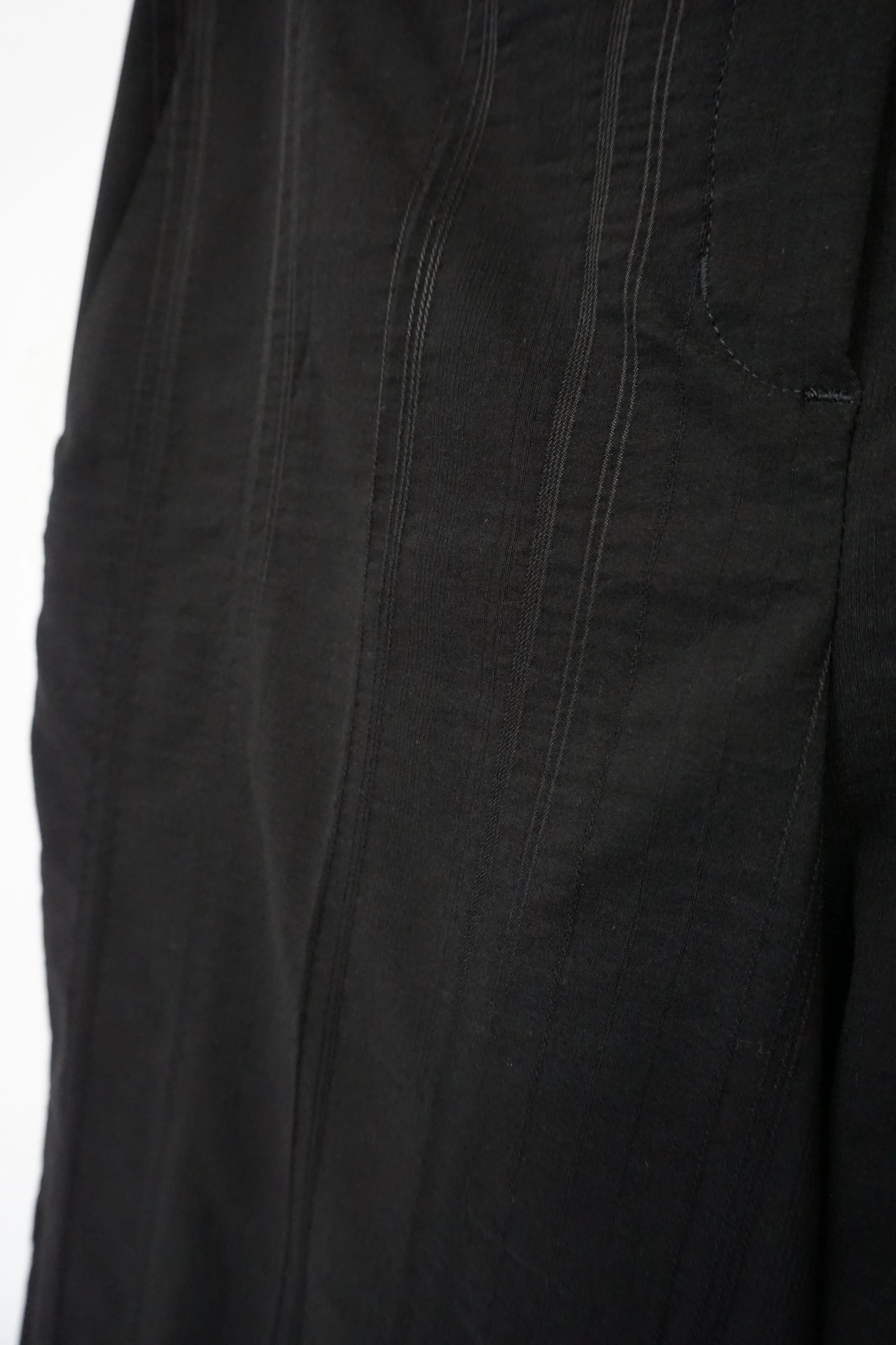Anna 09 Seersucker 27" Leg Ankle Grazer Trousers - Black - Image 2