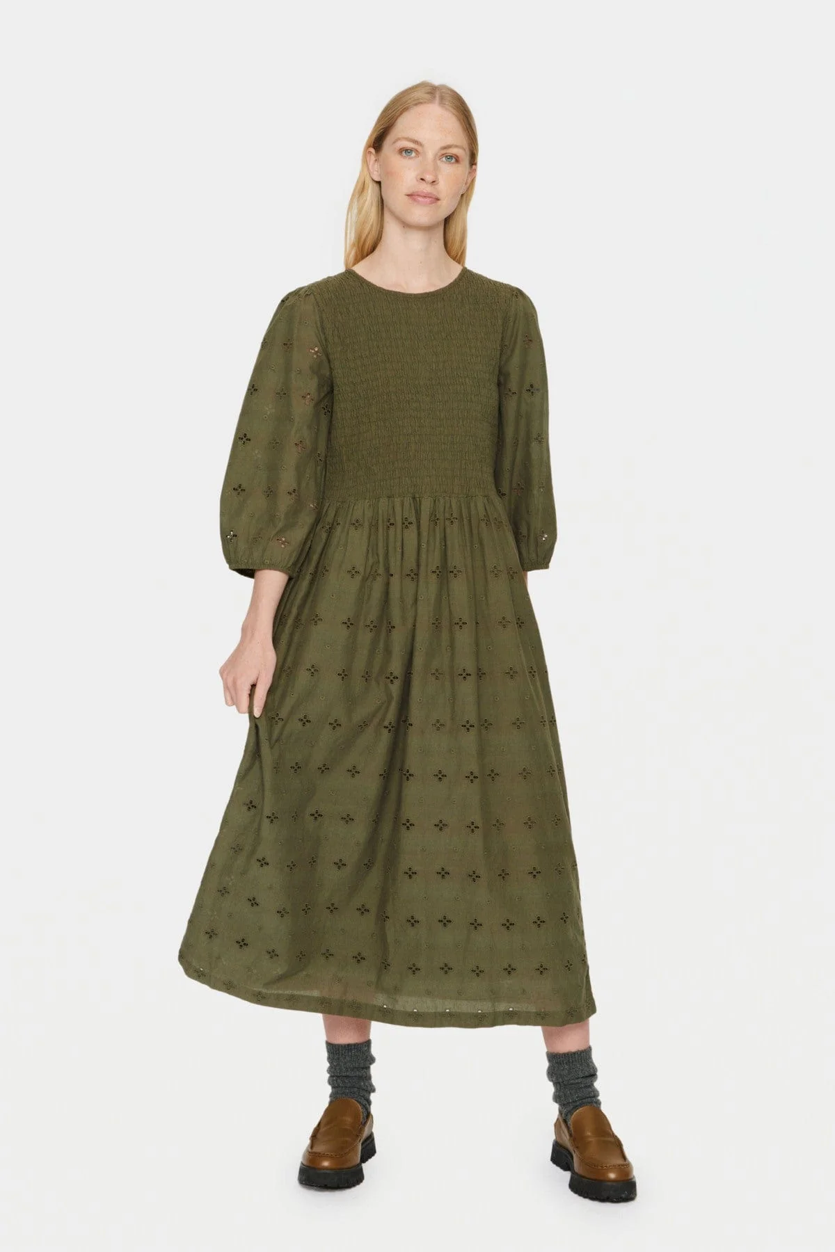 Abby Broderie Detail Midi Dress - Grape Leaf - Image 2