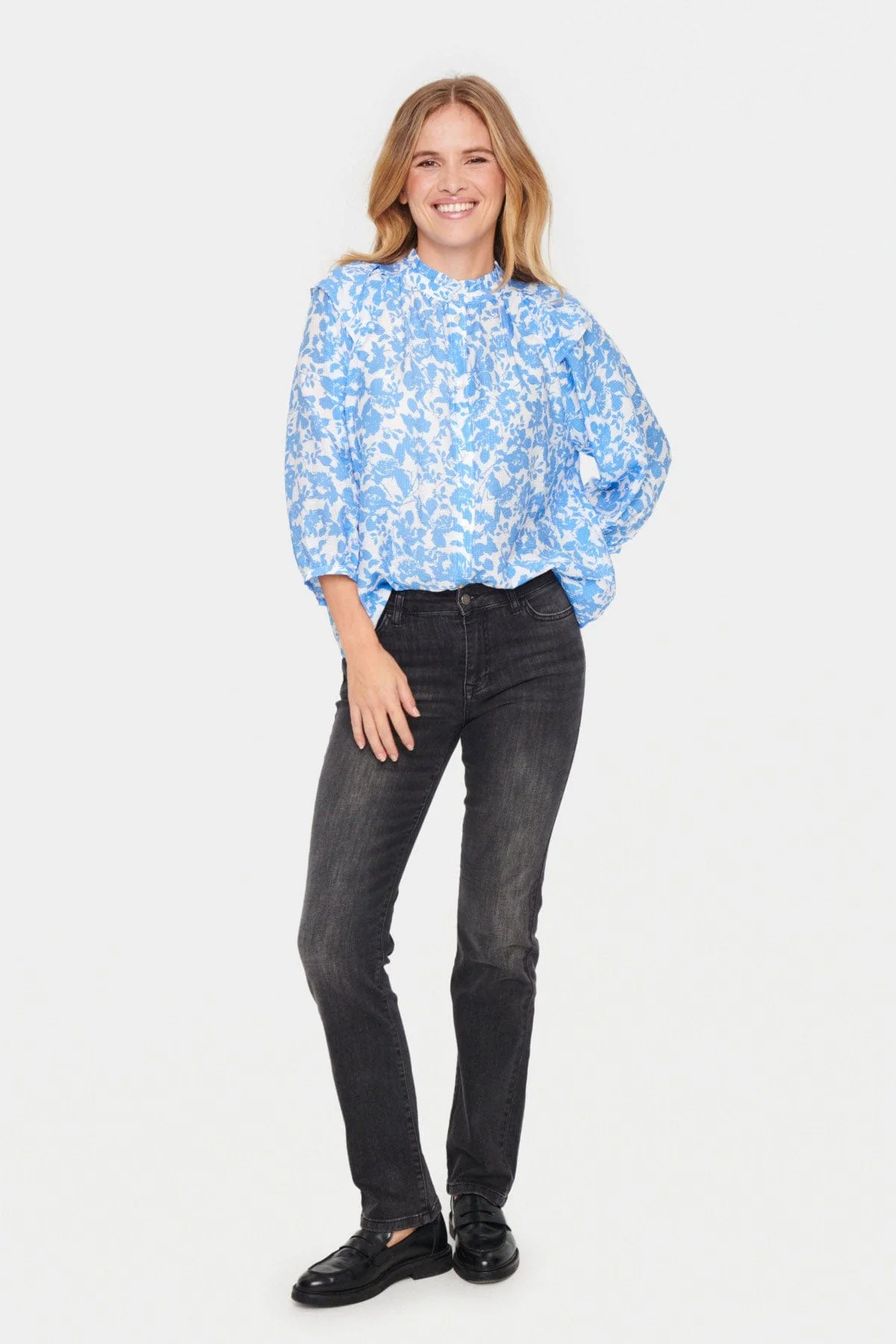 Daphne Printed Blouse - Ultramarine Porcelain Blooms - Image 4