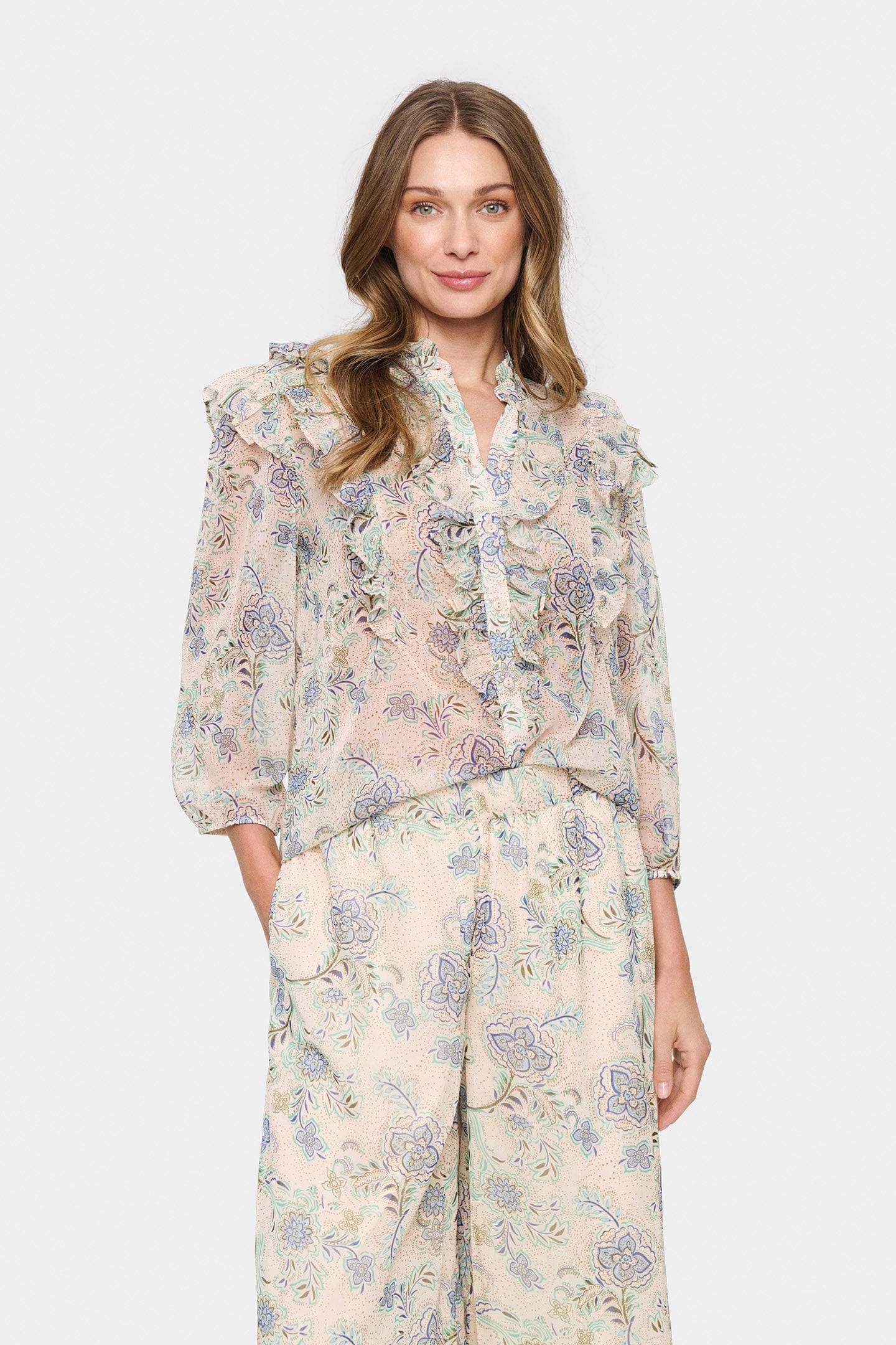 Doja Printed Blouse - Creme Vintage Paisley - Image 3