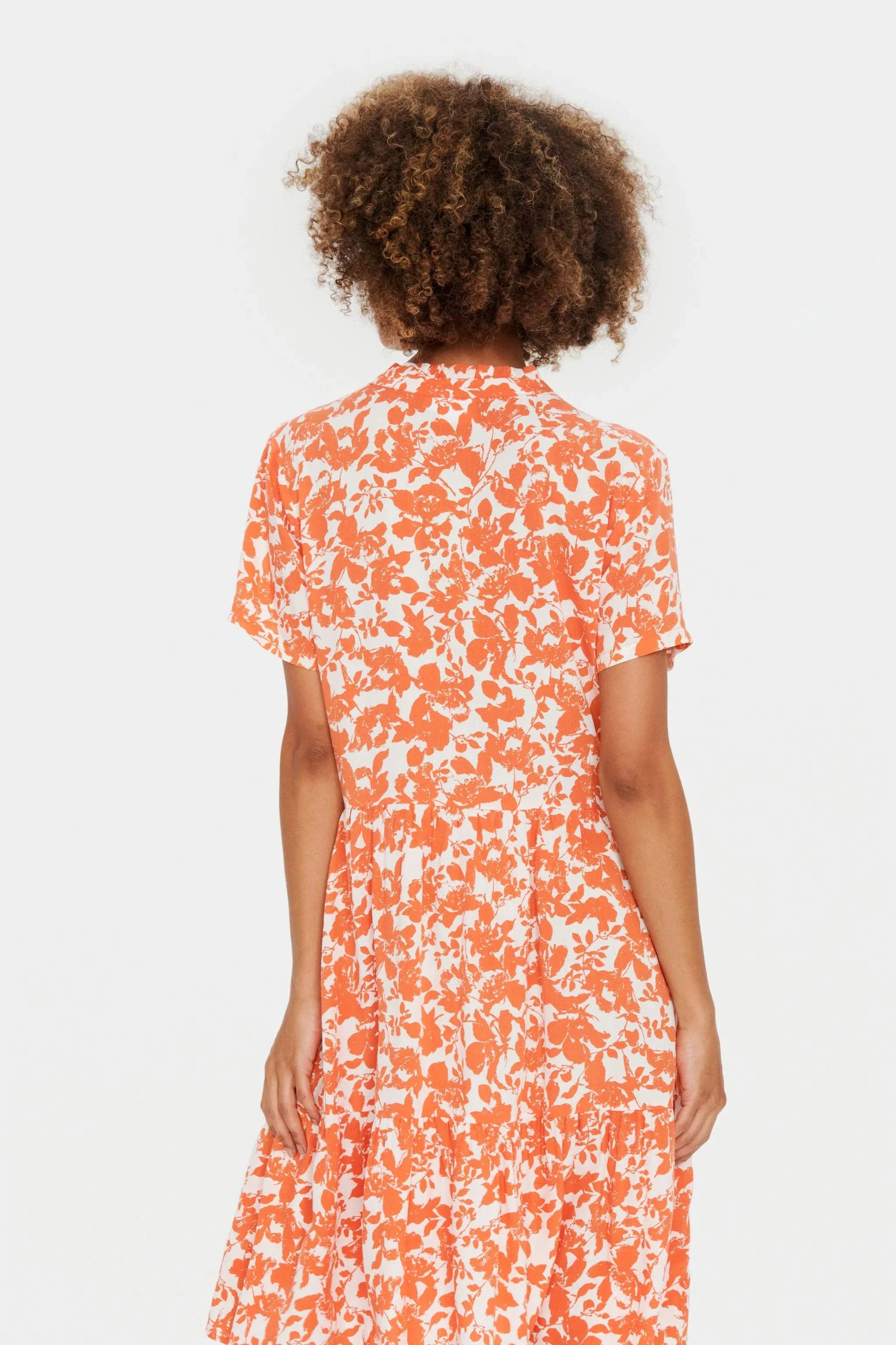 Eda Short Sleeve Dress - Tigerlily Porcelain Blooms - Image 4
