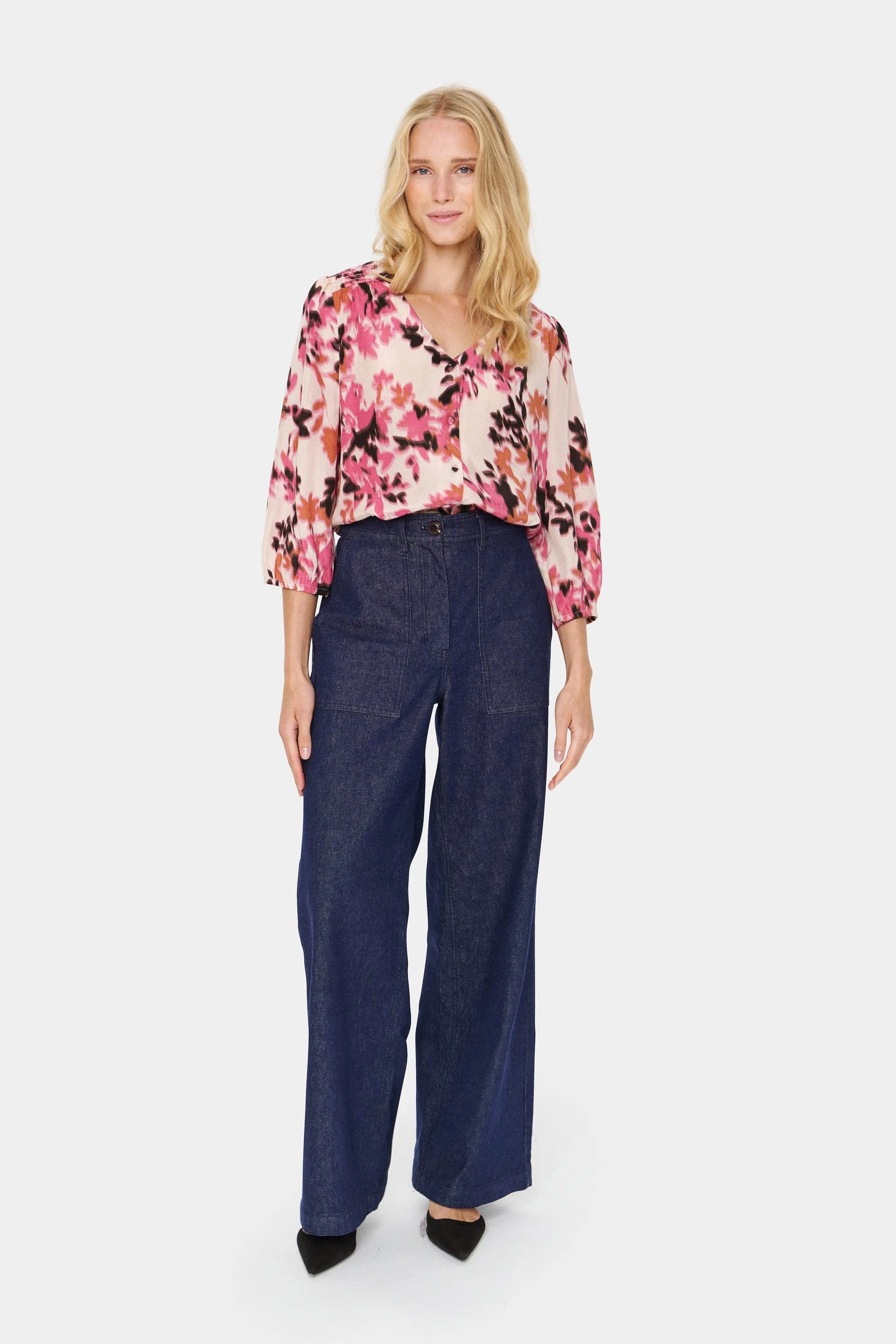 Gracy Printed Blouse - Gray Chateau Blooms - Image 4