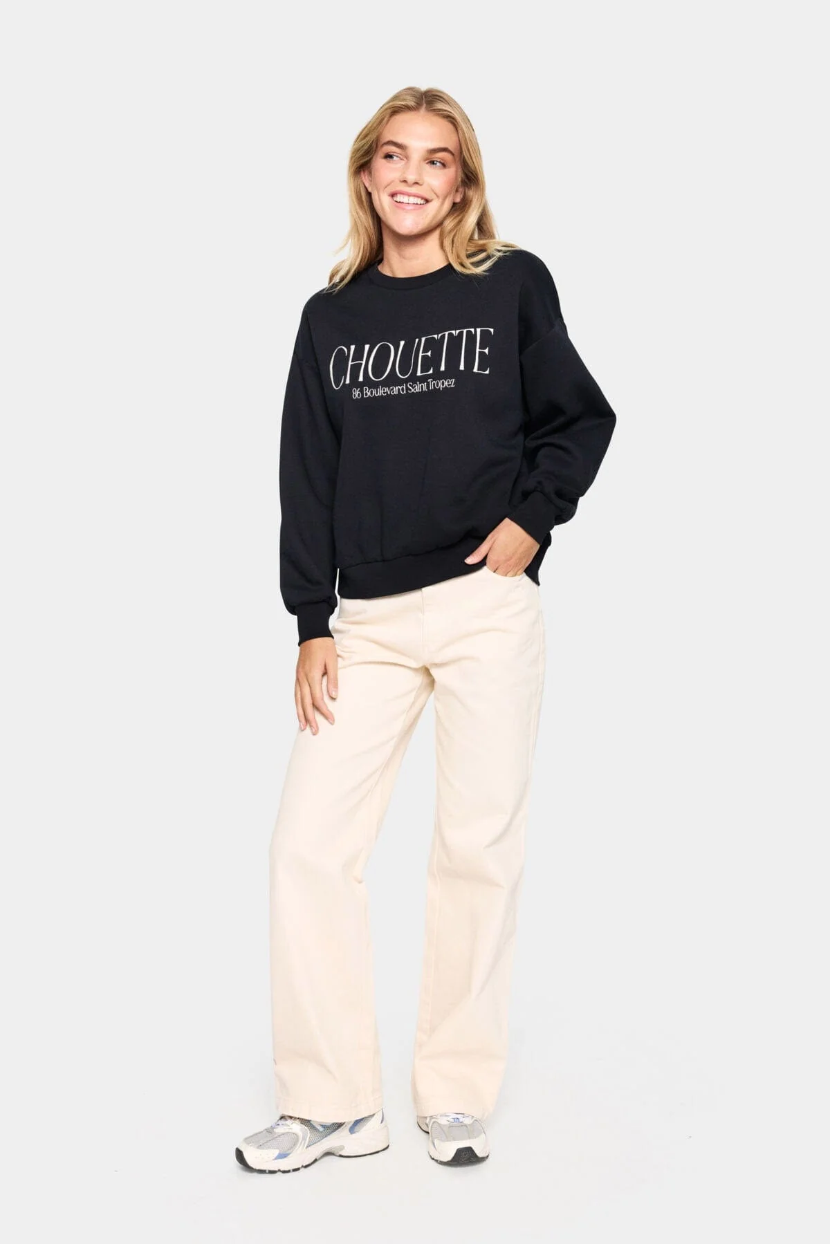 Inez Slogan Sweatshirt - Black - Image 5