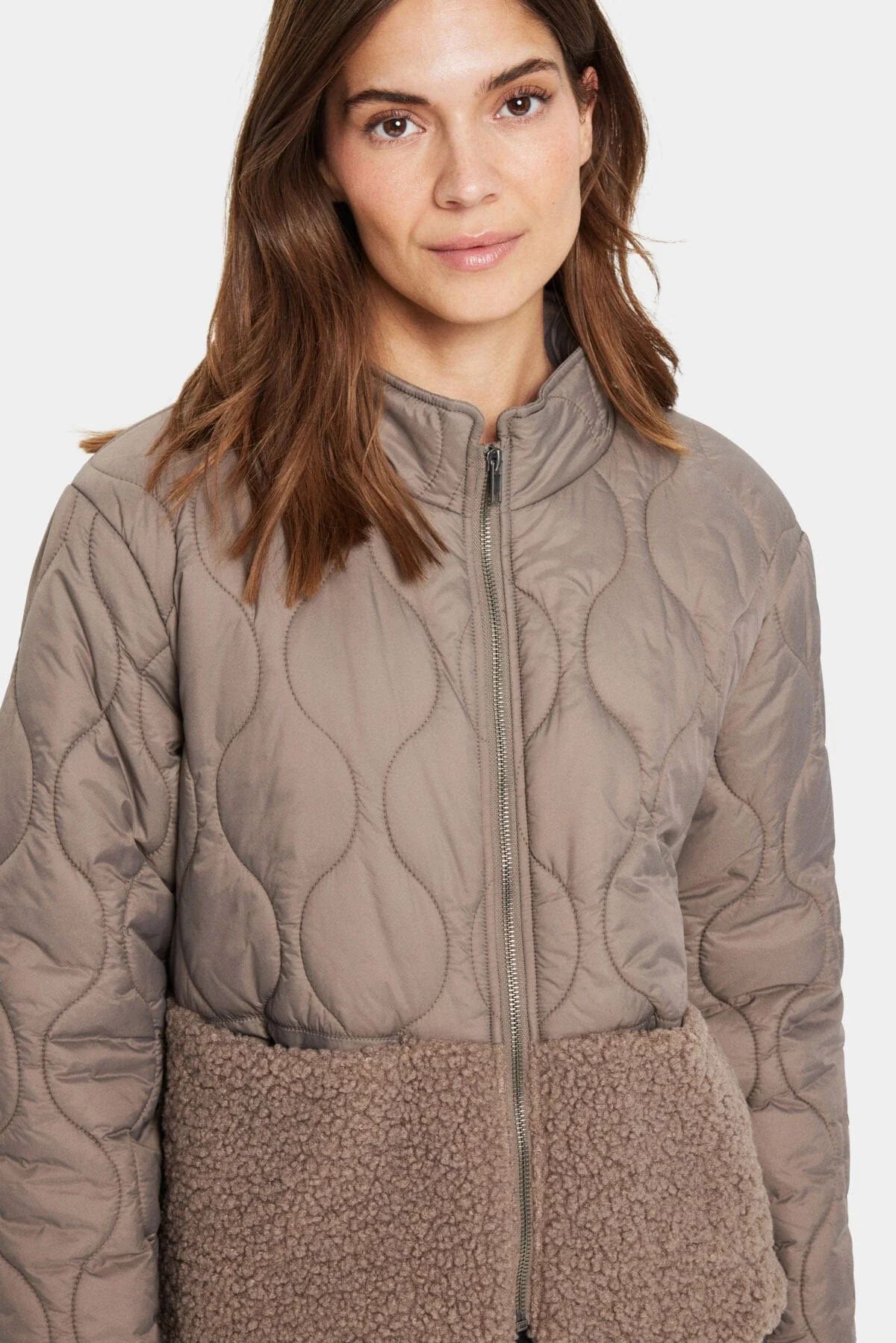 Isodora Quilted Teddy Jacket - Cinder - Image 5