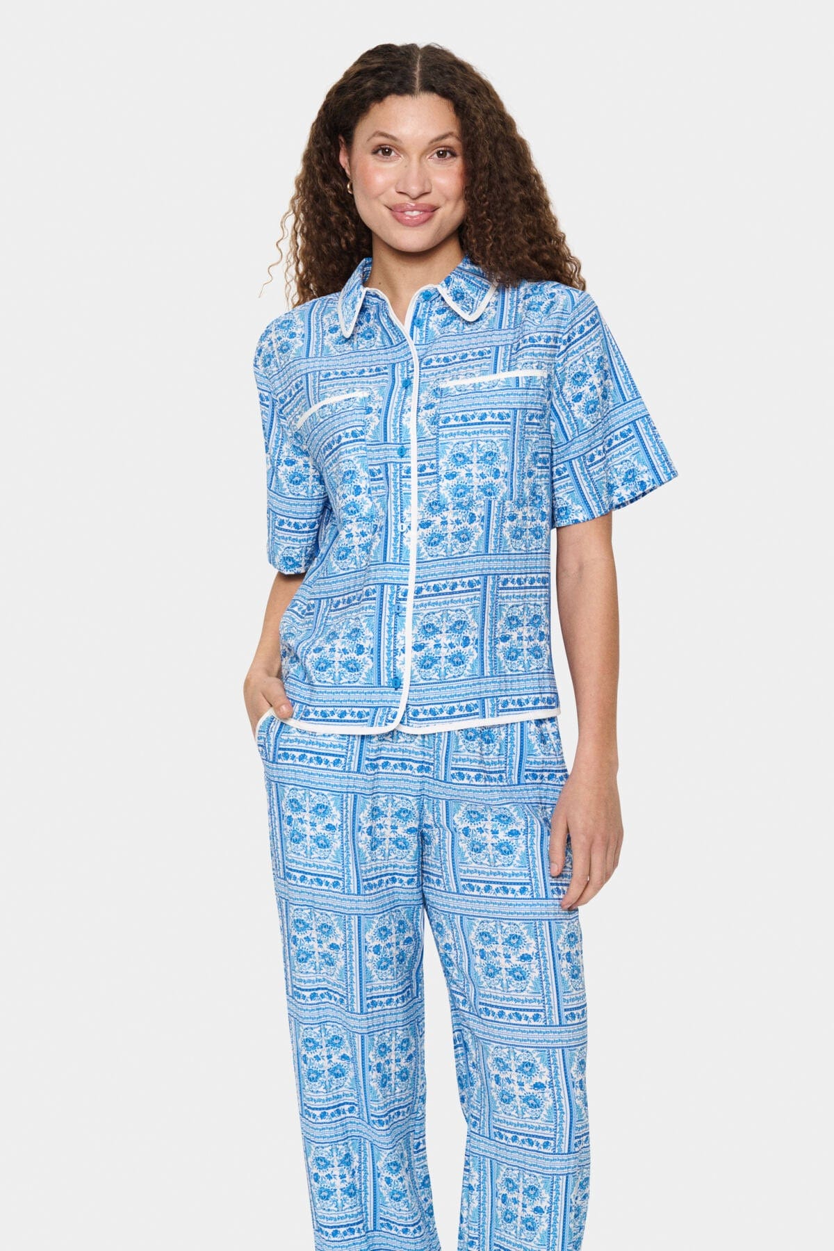 Kaisa Printed Short Sleeve Shirt - Campanula Paisley Squares - Image 7