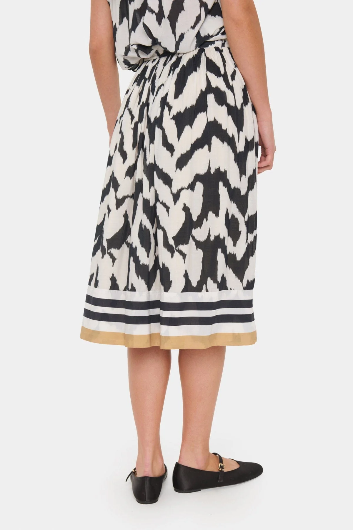 Kelsie Printed Skirt - Black Monochrome Strokes - Image 5