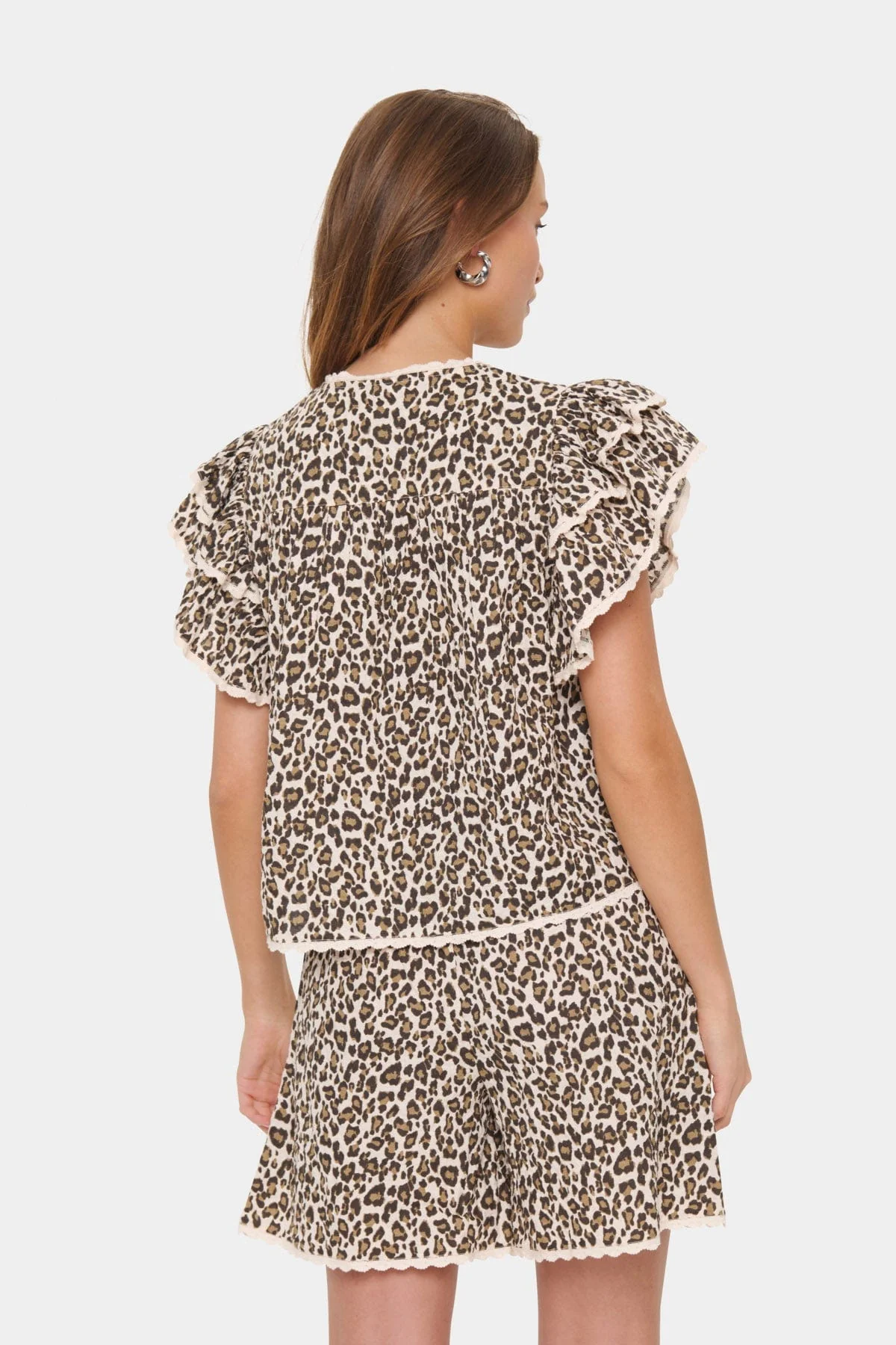 Kirby Frill Detail Blouse - Creme Leopard Strokes - Image 4