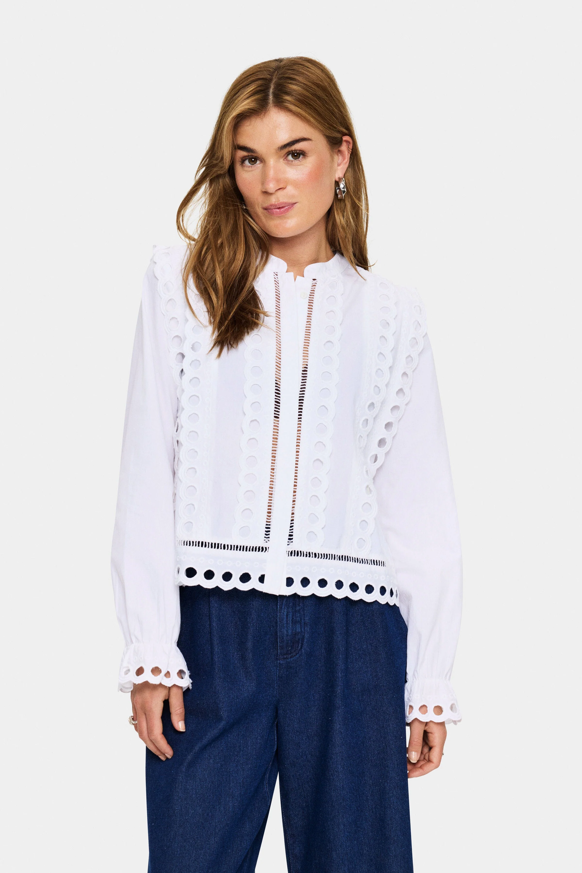 Marlee Broderie Anglaise Shirt - Bright White - Image 3