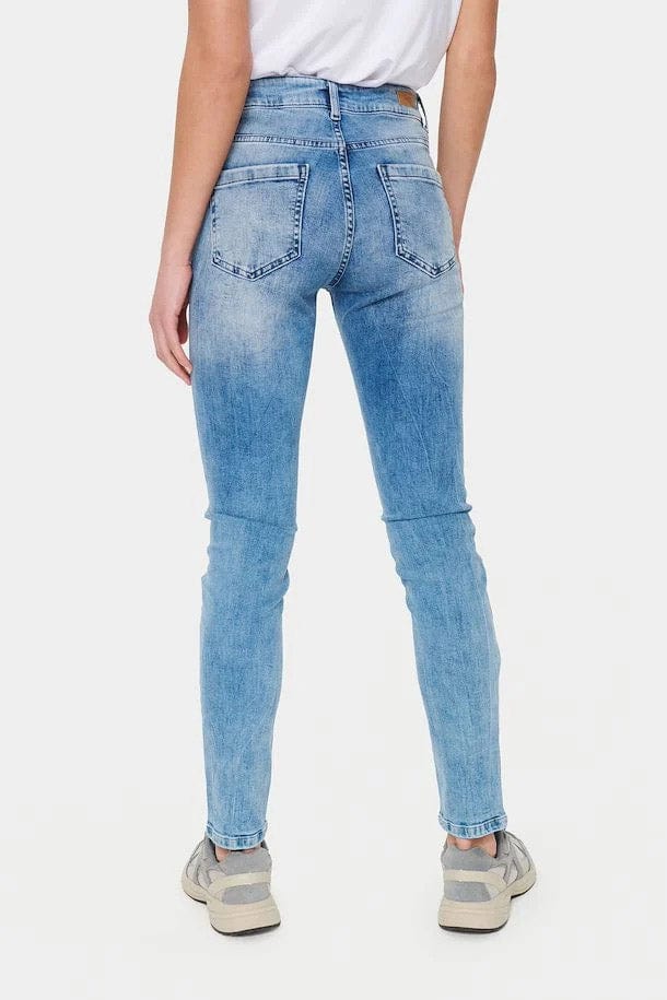 Molly Slim Jeans - Light Blue Denim - Image 5