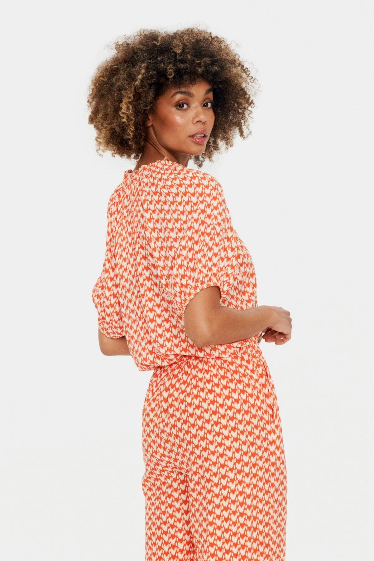 Tessa Short Sleeve Blouse - Tigerlily Graphic - Image 5