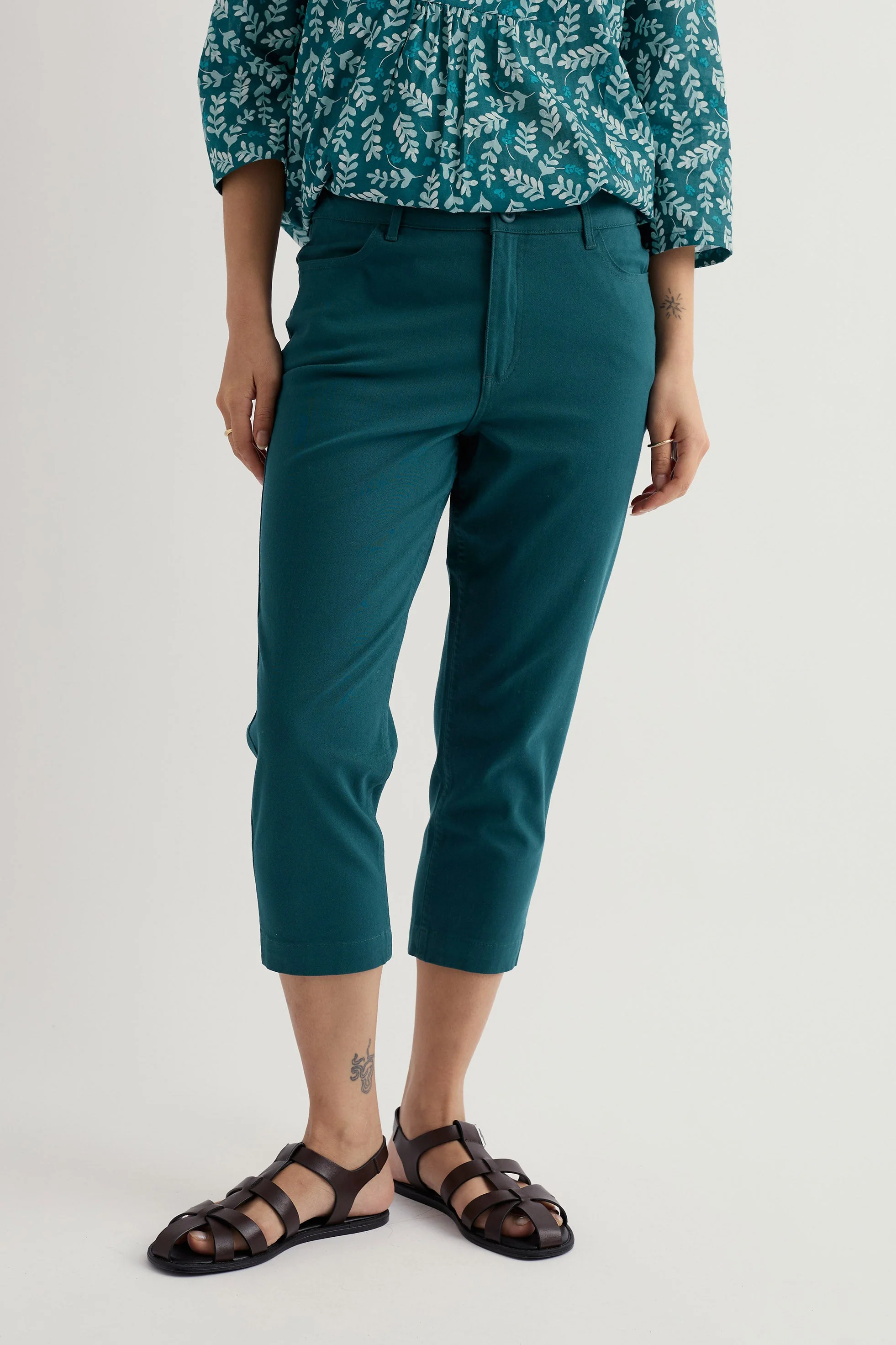 Albert Quay Slim Leg Cropped Trousers - Dark Wreckage - Image 2