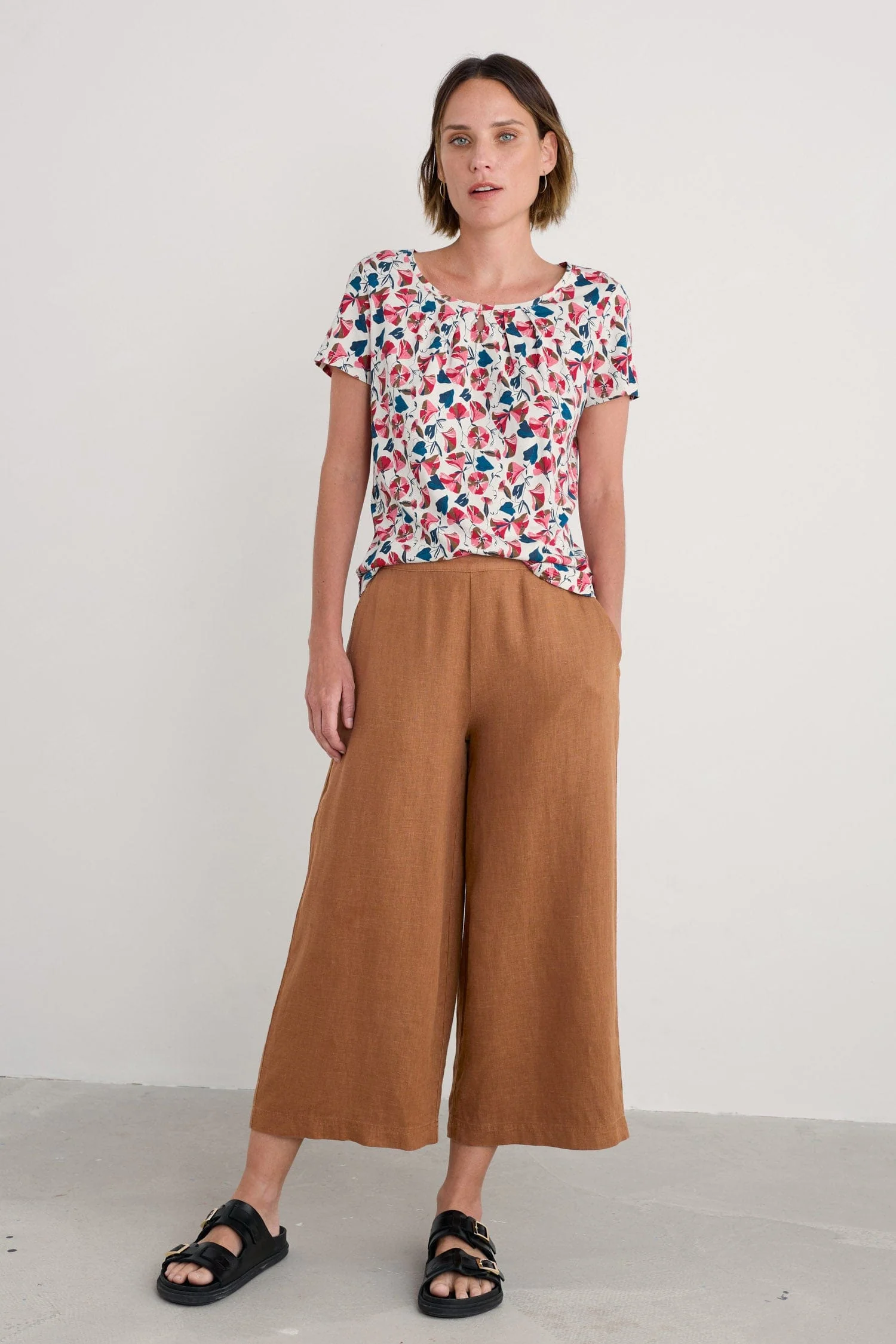 Appletree T-Shirt - Parasol Floral Chalk - Image 6
