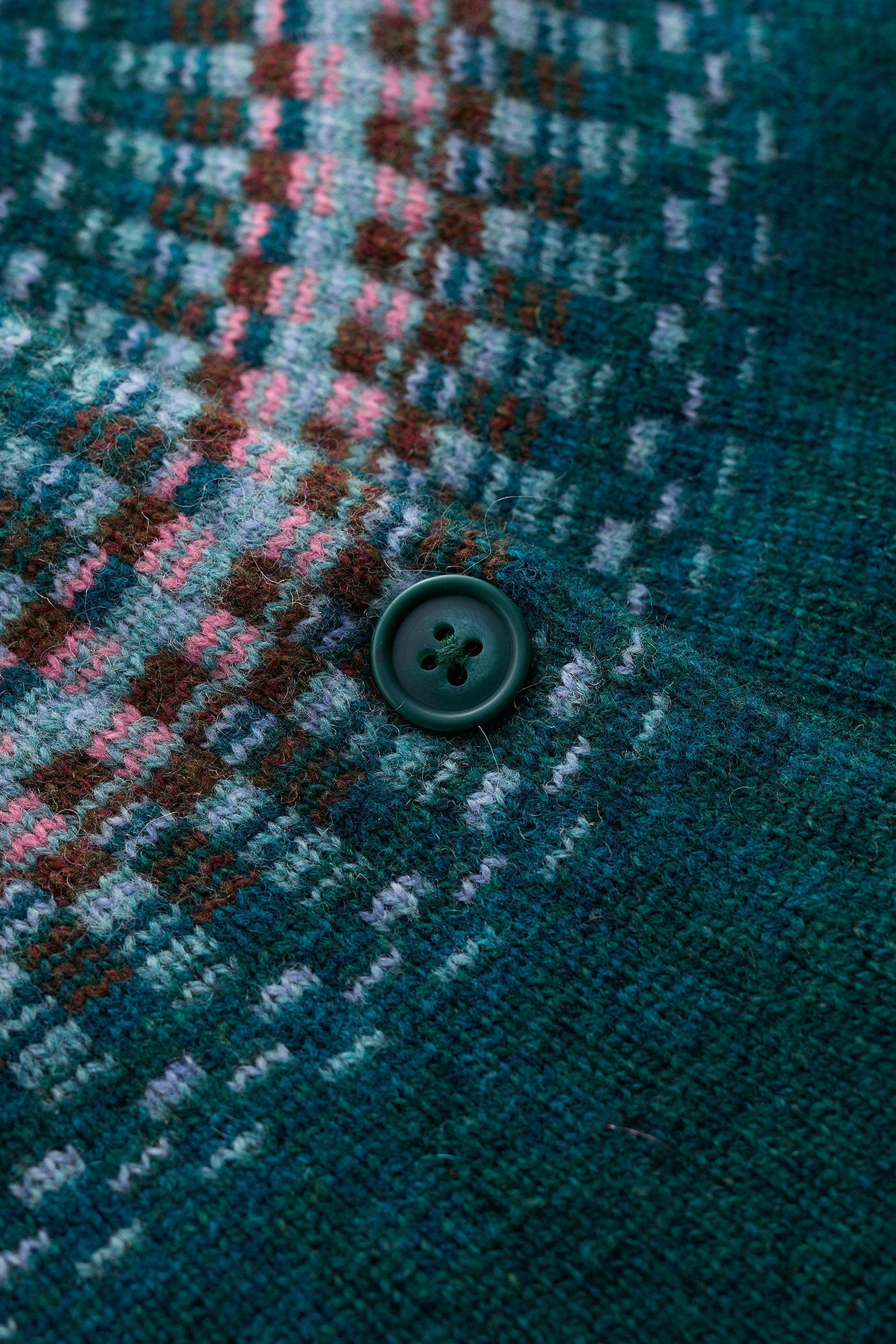 Berlewen Cardigan - River Spring Loch Creek Multi - Image 5