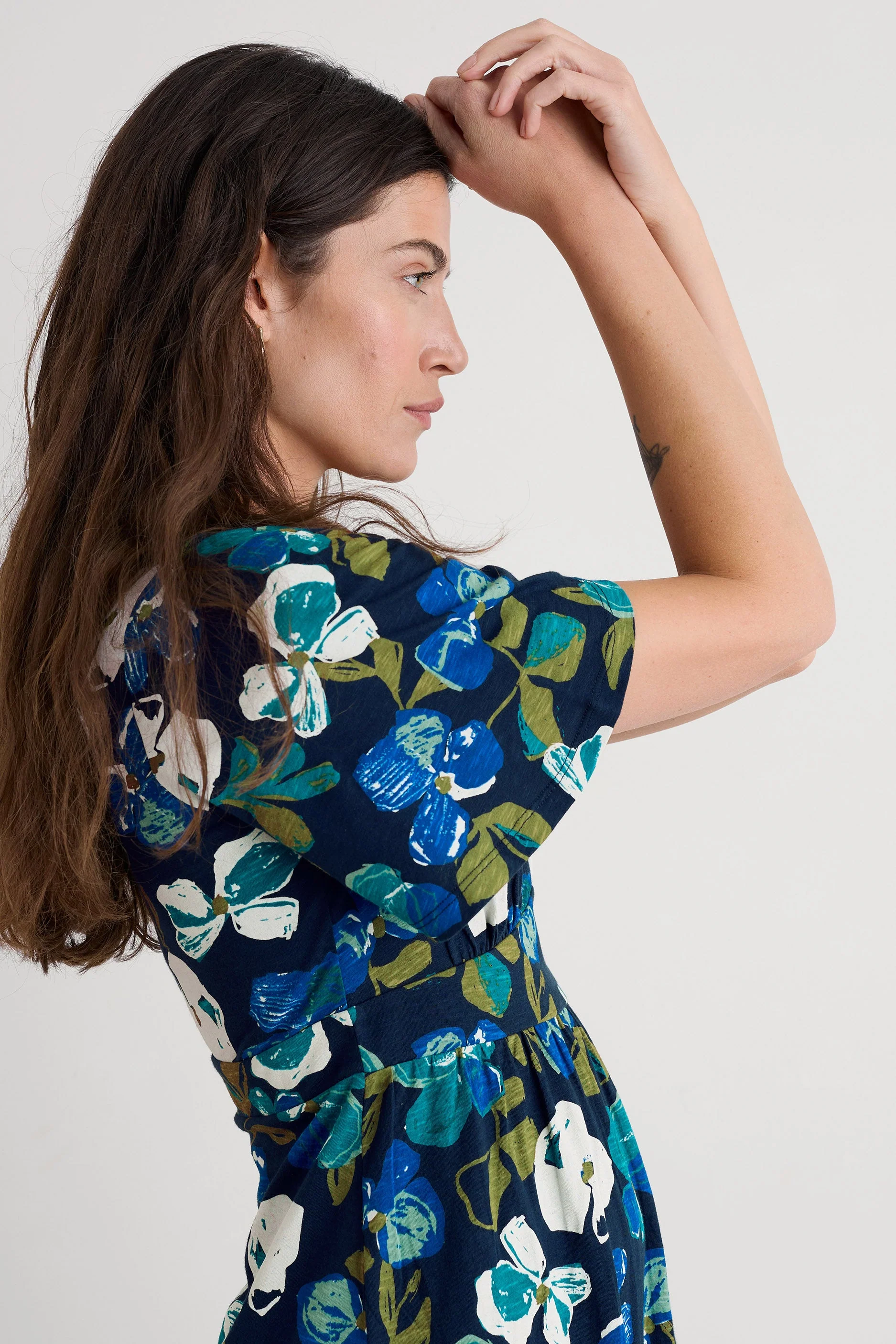Chateaux Half Sleeve Dress - Lamorna Bloom Maritime - Image 6