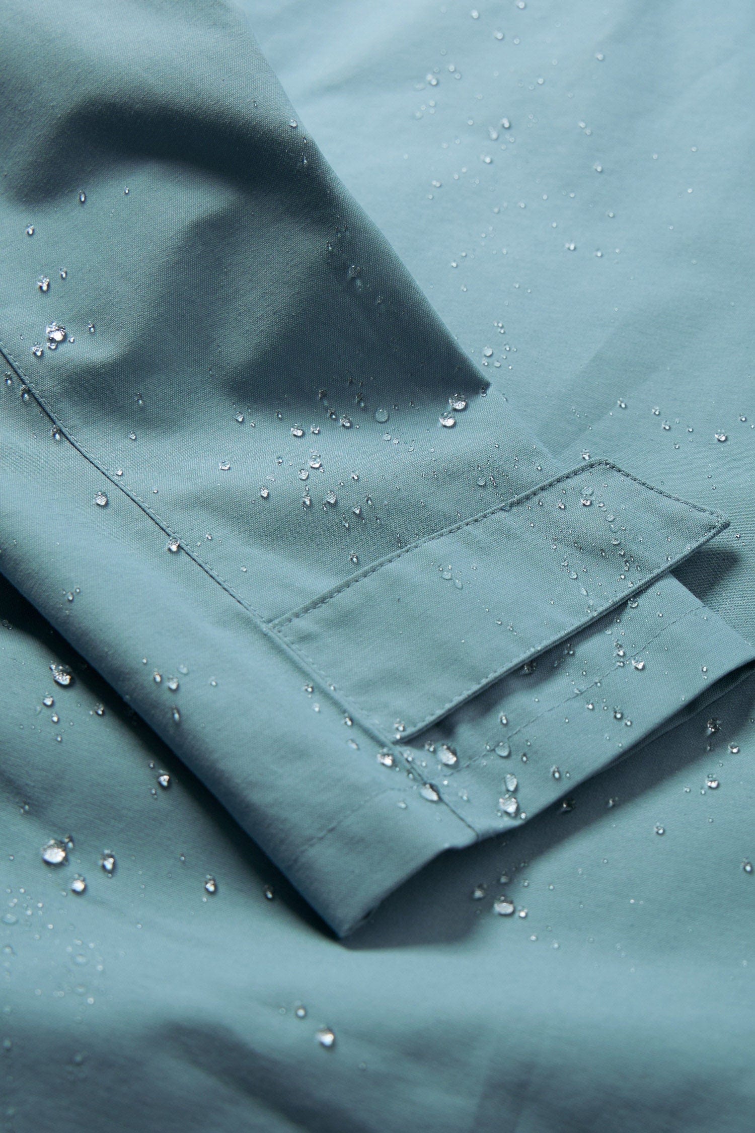 Coverack Waterproof Coat - Hail - Image 6