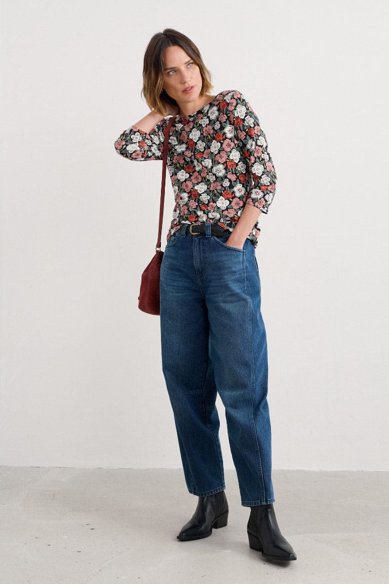 Easel 3/4 Sleeve Top - Floral Tumble Onyx - Image 4