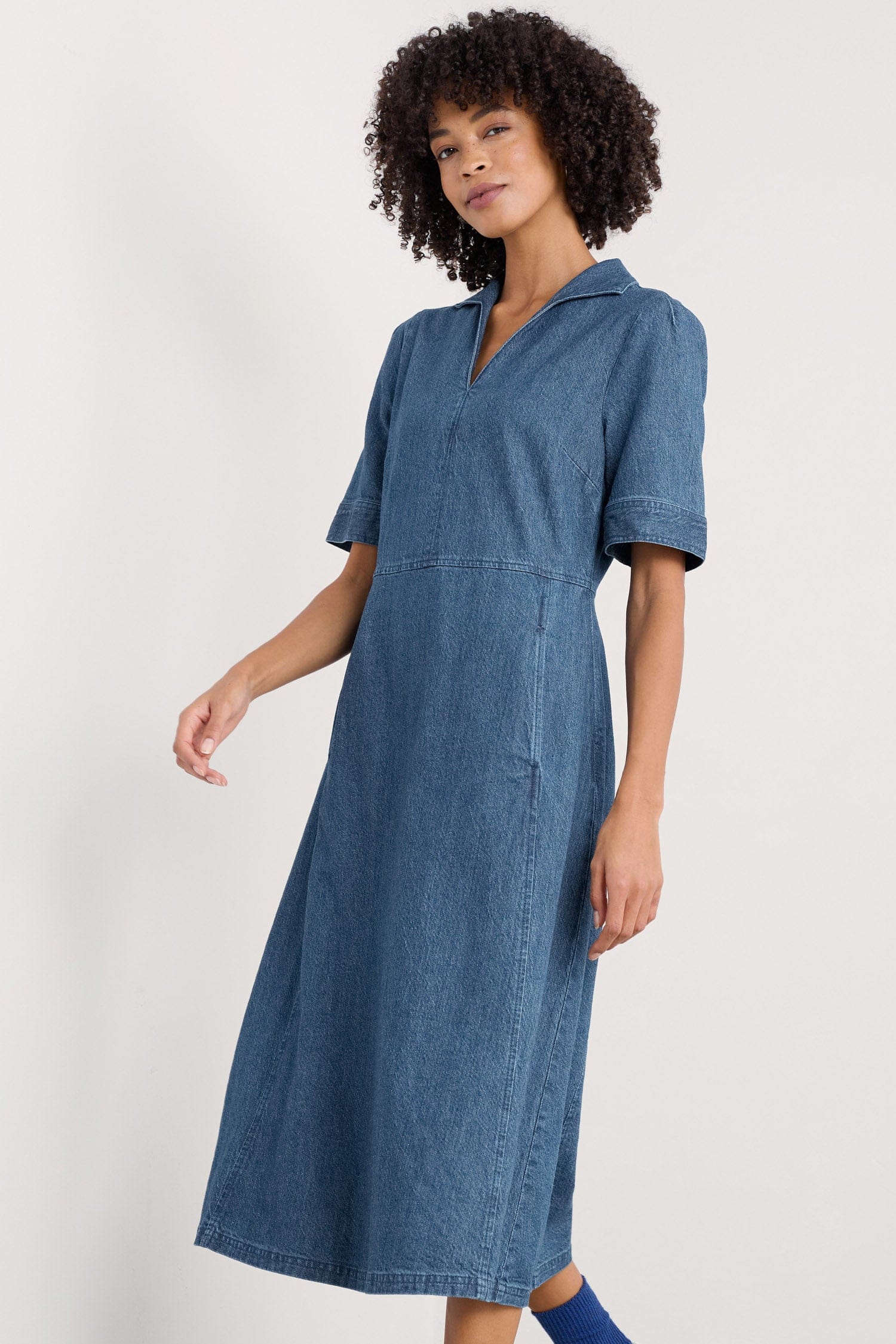 Fen Violet Denim Midi Dress - Mid Wash - Image 4